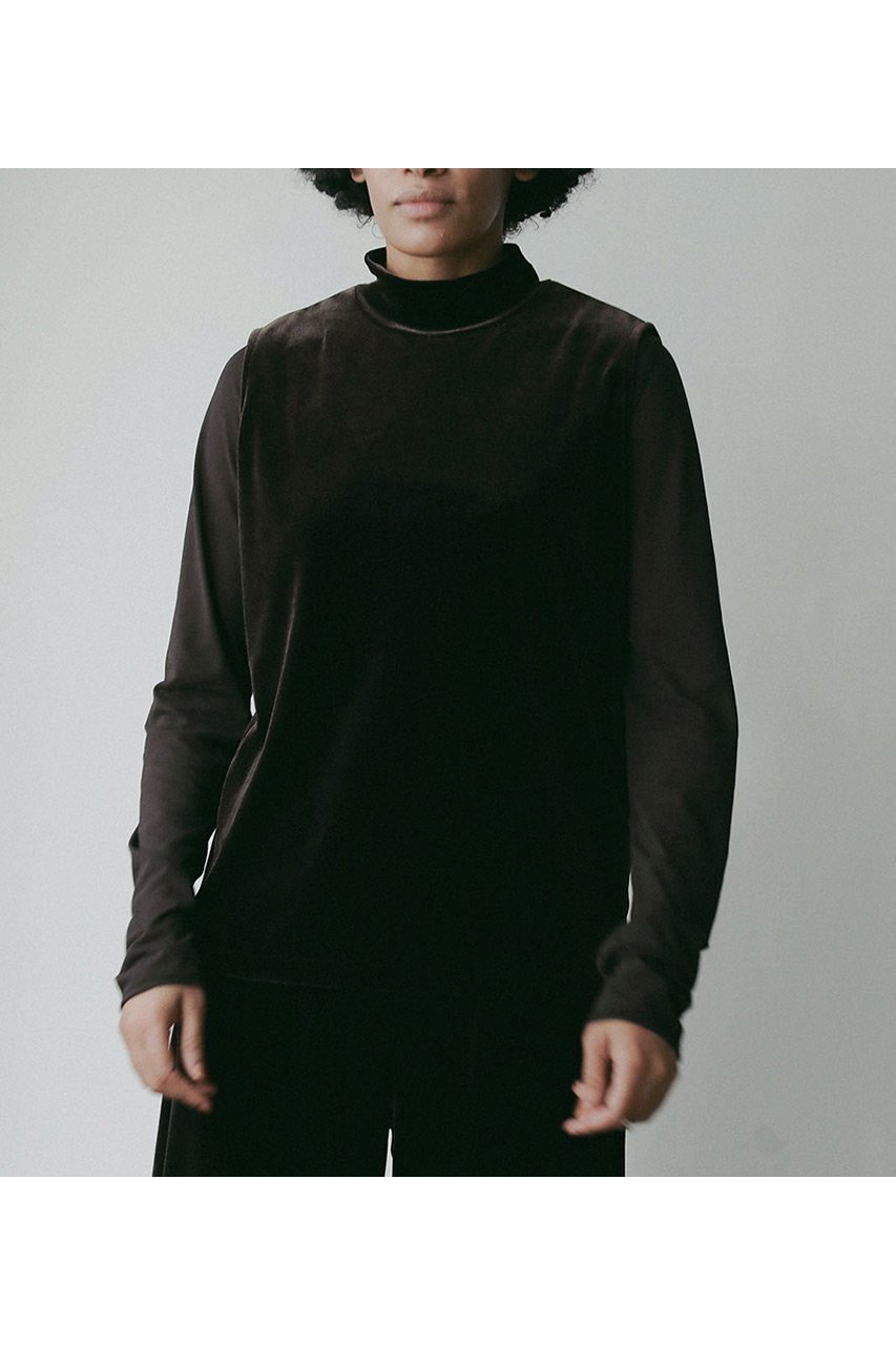 【ハー/HER.】の【8/14 12:00販売開始】ベロアハイネックプルオーバー 人気、トレンドファッション・服の通販 founy(ファニー) 　ファッション　Fashion　レディースファッション　Fashion for Women　トップス・カットソー　Cut & Sew Tops　シャツ・ブラウス・オフィスカジュアル　Elegant Blouses & Button-Ups　ロングTシャツ・Tシャツ　Longline T-Shirts & Tees　カジュアルプルオーバー・ニットトップス　Pullovers & Knit Tops / Casual Pullovers　カットソー・ベーシックTシャツ　Cut-and-Sewn Tops / Stretch Tees & Basics　ベロアトップス　Velour Tops / Velvet-Look Items　2025年　2025　2025-2026秋冬・A/W　Autumn/Winter 2025–26 AW25–26　おすすめ　Recommended / Our Picks　シンプル　Simple, Minimal　スリーブ　Sleeve, Long Sleeve / Short Sleeve　タンク　Tank Top, Sleeveless Top　ハイネック　High Neck, Mock Neck　ベロア　Velour, Soft Velvet　ロング　Long, Long-Length　エレガント 上品　Elegant　定番　Standard, Basic Item　秋　Autumn　A/W・秋冬　Autumn/Winter　other-8|ID: prp329100004636008 ipo3291000000033393945