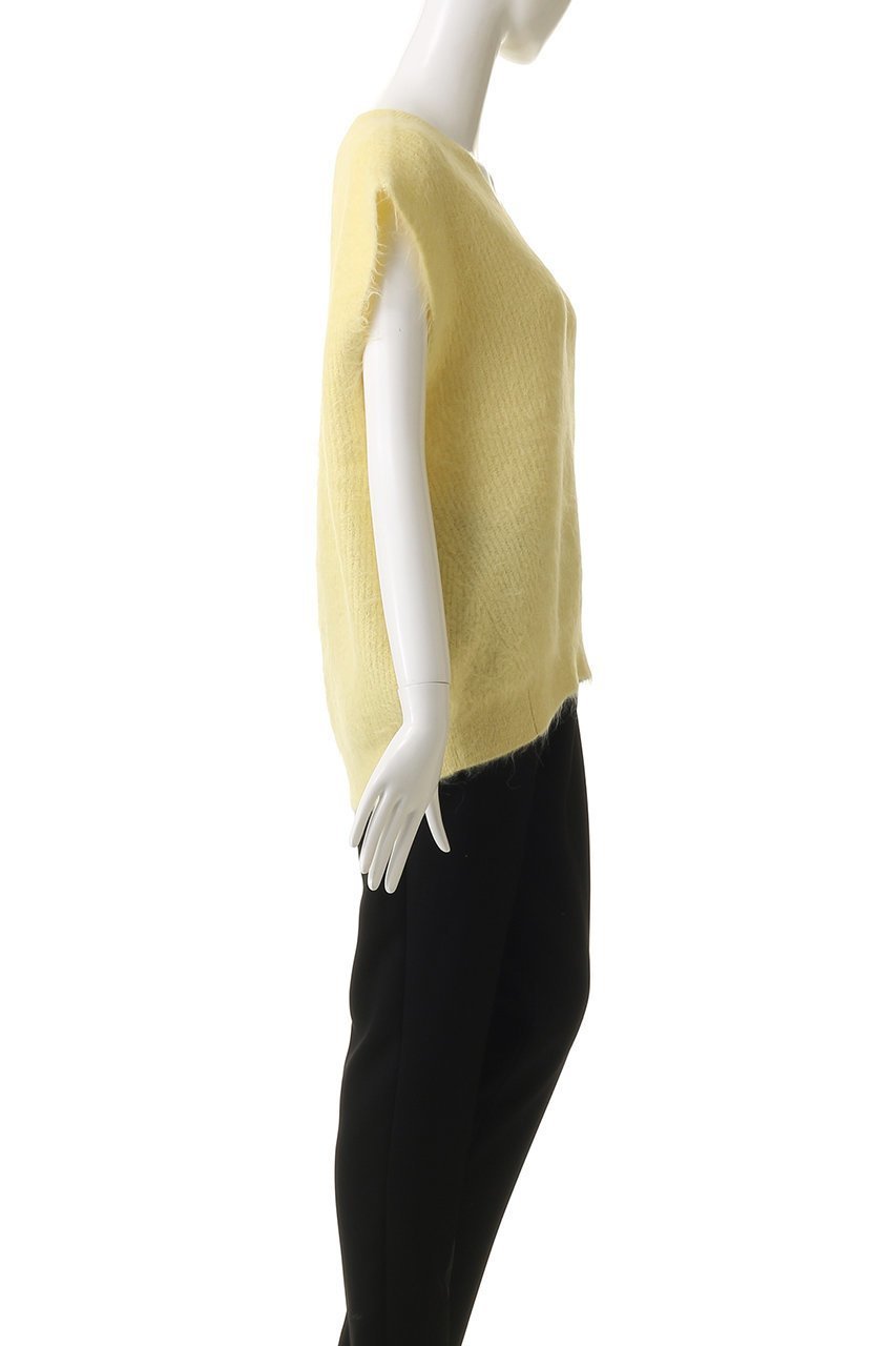 【アンクレイヴ/uncrave】のアルパカファーニット Vネックベスト 人気、トレンドファッション・服の通販 founy(ファニー) 　ファッション　Fashion　レディースファッション　Fashion for Women　トップス・カットソー　Cut & Sew Tops　ニット　Knit Tops & Sweaters　ベスト&ジレ / 重ね着スタイル　Vests & Gilets　カジュアルプルオーバー・ニットトップス　Pullovers & Knit Tops / Casual Pullovers　Vネックトップス　V-Neck Tops / V-Cut Neckline Shirts　おすすめ　Recommended / Our Picks　なめらか　Smooth, Silky Texture　インナー　Innerwear　ストレッチ　Stretch, Stretchy Fabric　スリーブ　Sleeve, Long Sleeve / Short Sleeve　フレンチ　French, French Style　ベスト　Vest, Waistcoat　今季　This Season, Current Season　半袖　Short Sleeve, Half Sleeve　畦　Ribbed Knit　other-3|ID: prp329100004636020 ipo3291000000035687955