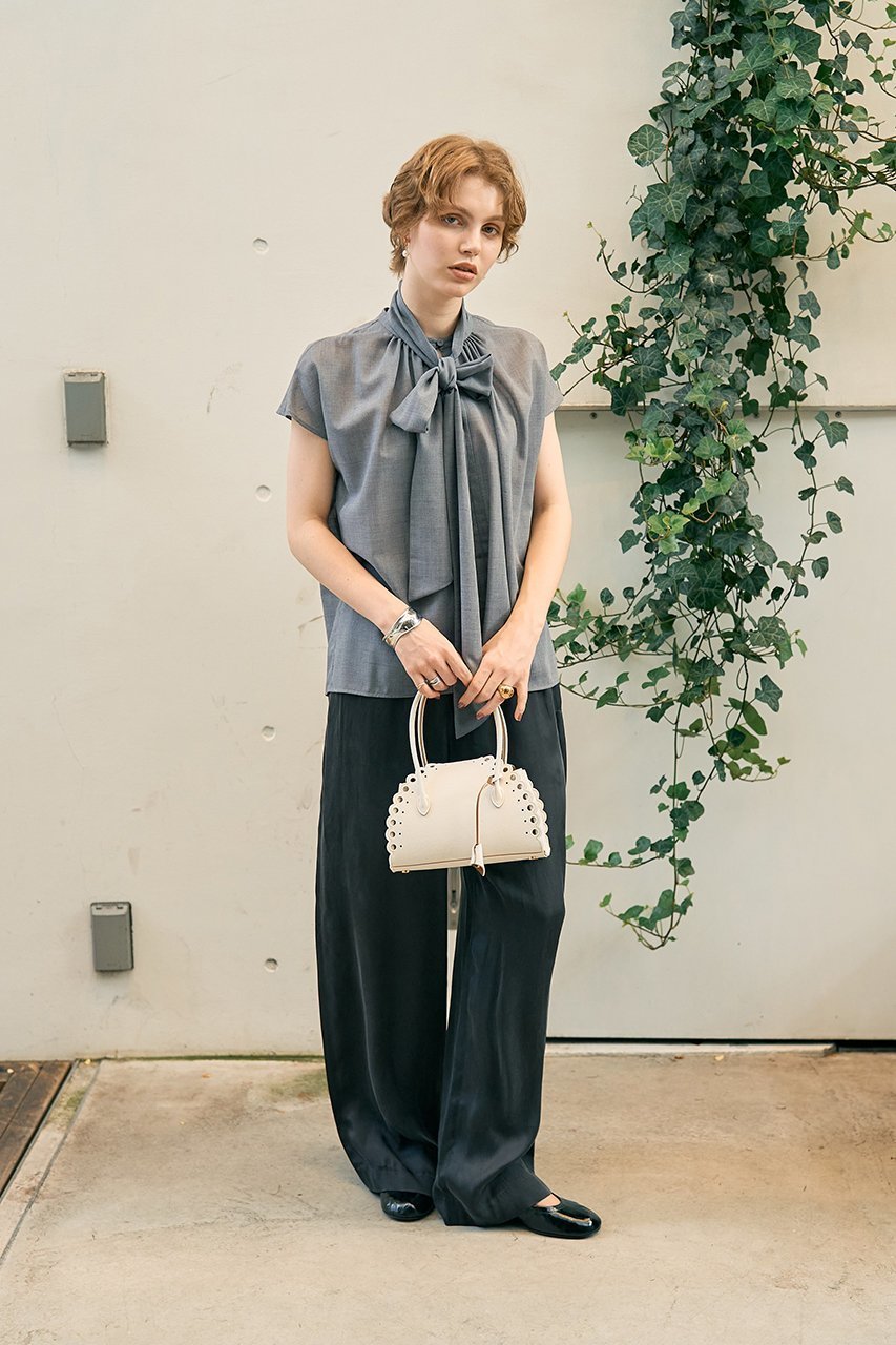 【デザイン ワークス/DESIGN WORKS】のT/Wボイルボウタイブラウス 人気、トレンドファッション・服の通販 founy(ファニー) 　ファッション　Fashion　レディースファッション　Fashion for Women　トップス・カットソー　Cut & Sew Tops　シャツ・ブラウス・オフィスカジュアル　Elegant Blouses & Button-Ups　シンプル　Simple, Minimal　ジャケット　Jacket, Outerwear　スリーブ　Sleeve, Long Sleeve / Short Sleeve　ボウタイ　Bow Tie, Neck Bow　ロング　Long, Long-Length　other-7|ID: prp329100004636694 ipo3291000000035616083