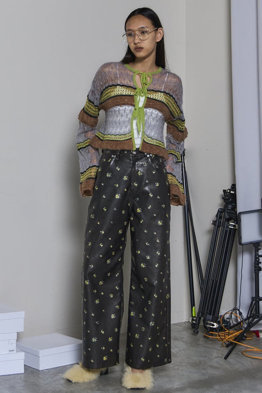 【メゾンスペシャル/MAISON SPECIAL】のVegan Leather Flower Print Pants/ヴィーガンレザーフラワープリントパンツ 人気、トレンドファッション・服の通販 founy(ファニー) 　ファッション　Fashion　レディースファッション　Fashion for Women　パンツ　Pants & Trousers　クール　Cool, Chic　シンプル　Simple, Minimal　ストレート　Straight, Straight Cut　ダブル　Double, Double-Breasted　フェイクレザー　Faux Leather, PU Leather　フェミニン　Feminine, Girly　プリント　Print, Printed Pattern　ポケット　Pocket, Pocket Detail　ミックス　Mix, Mixed Style　ワイド　Wide, Wide Fit　ワンポイント　One Point, Statement Accent　A/W・秋冬　Autumn/Winter　エレガント 上品　Elegant　2025年　2025　2025-2026秋冬・A/W　Autumn/Winter 2025–26 AW25–26　other-6|ID: prp329100004636778 ipo3291000000033407971