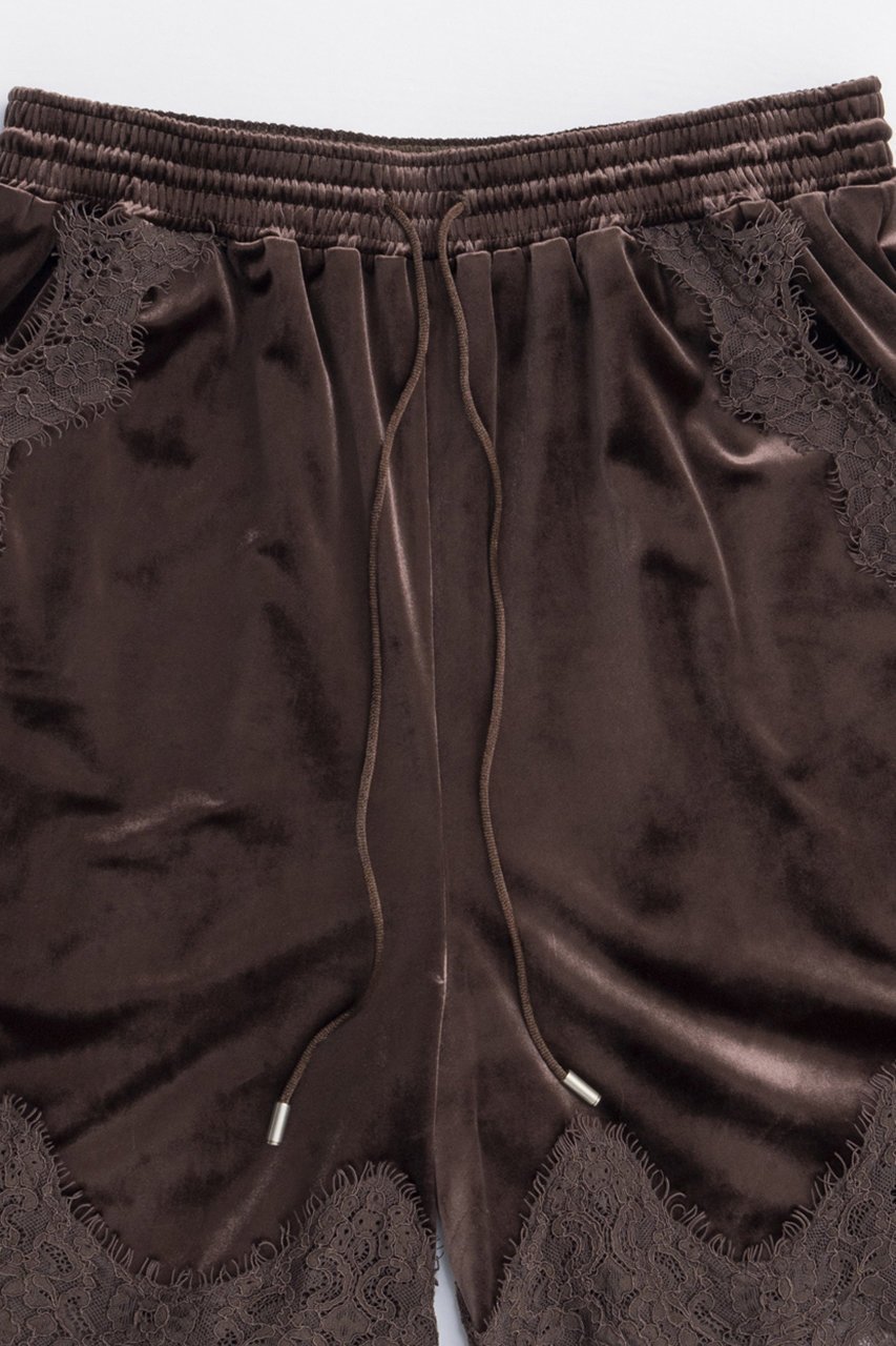 【メゾンスペシャル/MAISON SPECIAL】のHem Lace Velour Shorts/ヘムレースベロアショートパンツ 人気、トレンドファッション・服の通販 founy(ファニー) 　ファッション　Fashion　レディースファッション　Fashion for Women　パンツ　Pants & Trousers　ショートパンツ・ハーフパンツ　High-Waisted & Relaxed Shorts　エレガント 上品　Elegant　ショート　Short, Short Length　ジャケット　Jacket, Outerwear　スカラップ　Scallop, Scalloped Edge　フェミニン　Feminine, Girly　ベロア　Velour, Soft Velvet　ボトム　Bottoms, Lower Wear　ラグジュアリー　Luxury, Elegant　リラックス　Relax, Relaxed Fit　レース　Lace, Lace Fabric　A/W・秋冬　Autumn/Winter　2025年　2025　2025-2026秋冬・A/W　Autumn/Winter 2025–26 AW25–26　other-2|ID: prp329100004636779 ipo3291000000033407979