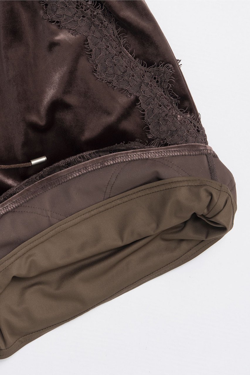 【メゾンスペシャル/MAISON SPECIAL】のHem Lace Velour Shorts/ヘムレースベロアショートパンツ 人気、トレンドファッション・服の通販 founy(ファニー) 　ファッション　Fashion　レディースファッション　Fashion for Women　パンツ　Pants & Trousers　ショートパンツ・ハーフパンツ　High-Waisted & Relaxed Shorts　エレガント 上品　Elegant　ショート　Short, Short Length　ジャケット　Jacket, Outerwear　スカラップ　Scallop, Scalloped Edge　フェミニン　Feminine, Girly　ベロア　Velour, Soft Velvet　ボトム　Bottoms, Lower Wear　ラグジュアリー　Luxury, Elegant　リラックス　Relax, Relaxed Fit　レース　Lace, Lace Fabric　A/W・秋冬　Autumn/Winter　2025年　2025　2025-2026秋冬・A/W　Autumn/Winter 2025–26 AW25–26　other-4|ID: prp329100004636779 ipo3291000000033407982