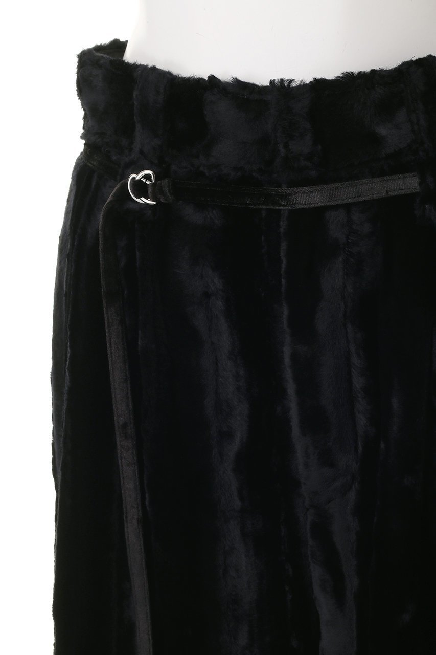 【メゾンスペシャル/MAISON SPECIAL】のFake Hair Calf Two-tuck Shorts/フェイクハラコツータックハーフパンツ 人気、トレンドファッション・服の通販 founy(ファニー) 　ファッション　Fashion　レディースファッション　Fashion for Women　パンツ　Pants & Trousers　ショートパンツ・ハーフパンツ　High-Waisted & Relaxed Shorts　なめらか　Smooth, Silky Texture　ショート　Short, Short Length　シンプル　Simple, Minimal　ハーフ　Half, Half-Length　バランス　Balance, Style Balance　フェイクファー　Faux Fur, Imitation Fur　フロント　Front, Front Design　エレガント 上品　Elegant　other-7|ID: prp329100004636788 ipo3291000000034364398