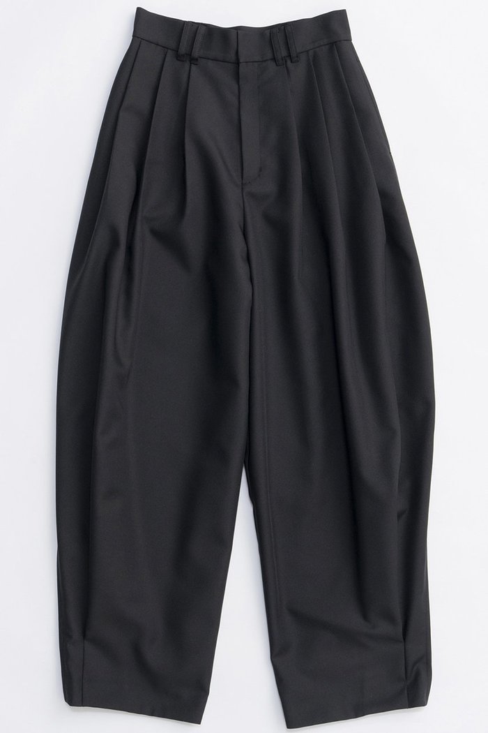 【メゾンスペシャル/MAISON SPECIAL】のTuck Balloon Volume Pants/タックバルーンボリュームパンツ インテリア・キッズ・メンズ・レディースファッション・服の通販 founy(ファニー) https://founy.com/ ファッション Fashion レディースファッション Fashion for Women パンツ Pants & Trousers クラシカル Classical, Vintage-Inspired バランス Balance, Style Balance パターン Pattern, Design Print フォルム Silhouette, Form A/W・秋冬 Autumn/Winter エレガント 上品 Elegant 2025年 2025 2025-2026秋冬・A/W Autumn/Winter 2025–26 AW25–26 |ID: prp329100004636789 ipo3291000000033408066