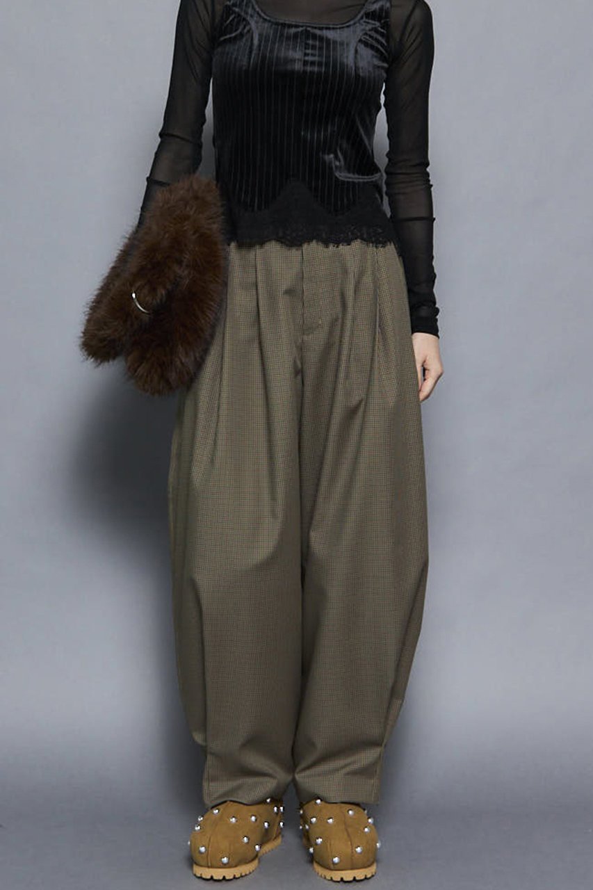 【メゾンスペシャル/MAISON SPECIAL】のTuck Balloon Volume Pants/タックバルーンボリュームパンツ 人気、トレンドファッション・服の通販 founy(ファニー) 　ファッション　Fashion　レディースファッション　Fashion for Women　パンツ　Pants & Trousers　クラシカル　Classical, Vintage-Inspired　バランス　Balance, Style Balance　パターン　Pattern, Design Print　フォルム　Silhouette, Form　A/W・秋冬　Autumn/Winter　エレガント 上品　Elegant　2025年　2025　2025-2026秋冬・A/W　Autumn/Winter 2025–26 AW25–26　other-2|ID: prp329100004636789 ipo3291000000033408070