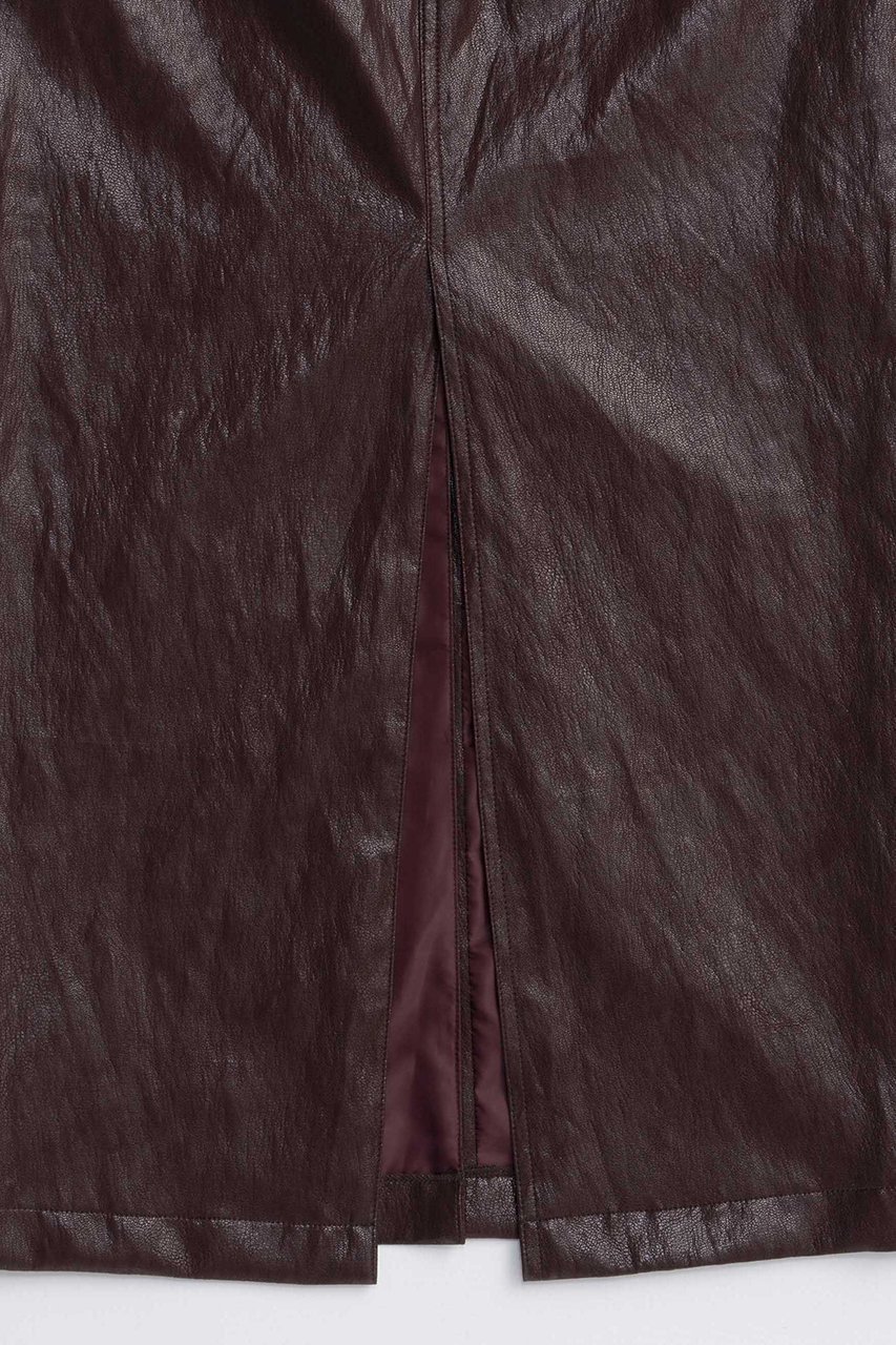 【メゾンスペシャル/MAISON SPECIAL】のWaist Cross Vegan Leather Tight Slit Skirt/ウエストクロスヴィーガンレザータイトスリットスカート 人気、トレンドファッション・服の通販 founy(ファニー) 　ファッション　Fashion　レディースファッション　Fashion for Women　スカート　Skirts　ロングスカート　Long Skirts / Maxi & Midi Skirts　2025年　2025　2025-2026秋冬・A/W　Autumn/Winter 2025–26 AW25–26　おすすめ　Recommended / Our Picks　なめらか　Smooth, Silky Texture　シンプル　Simple, Minimal　スリット　Slit, Slit Detail　ソックス　Socks, Hosiery　タイツ　Tights, Legwear　トレンド　Trend, Trending Now　ロング　Long, Long-Length　ワンポイント　One Point, Statement Accent　A/W・秋冬　Autumn/Winter　other-7|ID: prp329100004636814 ipo3291000000033408294