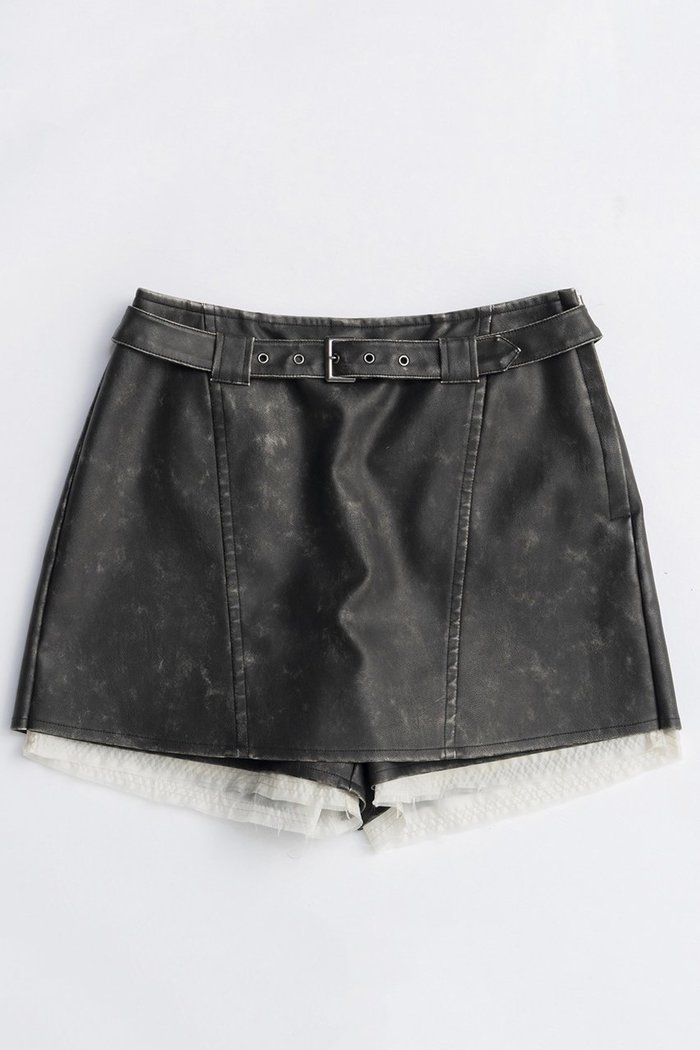 【メゾンスペシャル/MAISON SPECIAL】のBelted Vegan Leather Culottes/ベルテッドヴィーガンレザーキュロット インテリア・キッズ・メンズ・レディースファッション・服の通販 founy(ファニー) https://founy.com/ ファッション Fashion レディースファッション Fashion for Women スカート Skirts キュロットスカート Culottes & Wide-Leg Shorts 2025年 2025 2025-2026秋冬・A/W Autumn/Winter 2025–26 AW25–26 おすすめ Recommended / Our Picks コンパクト Compact, Small Size ショート Short, Short Length シンプル Simple, Minimal ビッグ Big, Oversized フェイクレザー Faux Leather, PU Leather ミックス Mix, Mixed Style ヴィンテージ Vintage Style A/W・秋冬 Autumn/Winter |ID: prp329100004636816 ipo3291000000033408307