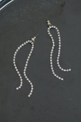 【ガリャルダガランテ/GALLARDAGALANTE】 クリスタルレーンスイングピアス人気、トレンドファッション・服の通販 founy(ファニー) ファッション Fashion レディースファッション Fashion for Women ジュエリー Jewelry ファッションリング Fashion Rings イヤリング・フープ・ドロップタイプ Hoop, Drop & Clip Earrings おすすめ Recommended / Our Picks イヤリング Earrings エレガント 上品 Elegant ストーン Stone, Gem-Like |ID:prp329100004638242