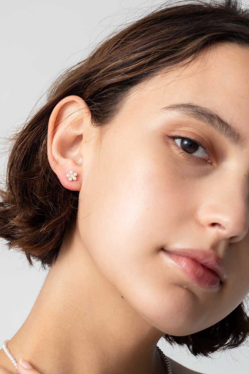 【ミズキ/MIZUKI】のSBE434 パール&ダイヤモンド フラワーピアス 人気、トレンドファッション・服の通販 founy(ファニー) 　ファッション　Fashion　レディースファッション　Fashion for Women　ジュエリー　Jewelry　ファッションリング　Fashion Rings　イヤリング・フープ・ドロップタイプ　Hoop, Drop & Clip Earrings　イヤリング　Earrings　ダイヤモンド　Diamond, Brilliant Cut　パール　Pearl, Pearl Accent　フォルム　Silhouette, Form　フォーマル　Formal, Dressy　フラワー　Flower, Floral　モチーフ　Motif, Design Theme　エレガント 上品　Elegant　other-4|ID: prp329100004638251 ipo3291000000035651776