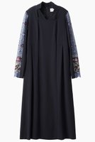 【ミューラル/MURRAL】のPetal collar lace ドレス 人気、トレンドファッション・服の通販 founy(ファニー) ファッション Fashion レディースファッション Fashion for Women ワンピース Dresses フォーマル・パーティードレス・結婚式用ドレス Elegant & Casual Dresses チュニック Tunic Tops & Dresses 2025年 2025 2025-2026秋冬・A/W Autumn/Winter 2025–26 AW25–26 アクセサリー Fashion Accessories カッティング Cutting Detail ストレート Straight, Straight Cut チュニック Tunic, Long Top ドレス Dress, One-Piece モチーフ Motif, Design Theme レース Lace, Lace Fabric ロング Long, Long-Length A/W・秋冬 Autumn/Winter |ID:prp329100004638287