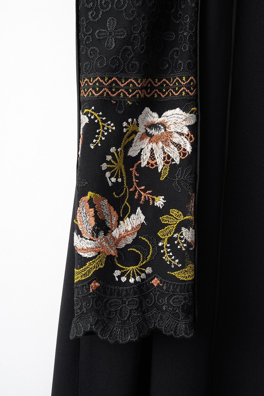 【ミューラル/MURRAL】のPetal collar lace ドレス 人気、トレンドファッション・服の通販 founy(ファニー) 　ファッション　Fashion　レディースファッション　Fashion for Women　ワンピース　Dresses　フォーマル・パーティードレス・結婚式用ドレス　Elegant & Casual Dresses　チュニック　Tunic Tops & Dresses　2025年　2025　2025-2026秋冬・A/W　Autumn/Winter 2025–26 AW25–26　アクセサリー　Fashion Accessories　カッティング　Cutting Detail　ストレート　Straight, Straight Cut　チュニック　Tunic, Long Top　ドレス　Dress, One-Piece　モチーフ　Motif, Design Theme　レース　Lace, Lace Fabric　ロング　Long, Long-Length　A/W・秋冬　Autumn/Winter　other-5|ID: prp329100004638287 ipo3291000000033428544