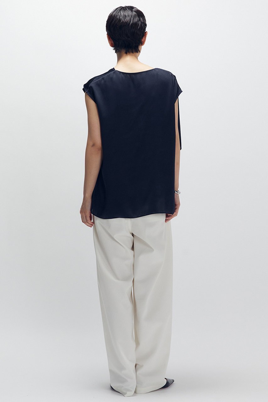 【プルミエ アロンディスモン/1er Arrondissement】のサテンドレープブラウス 人気、トレンドファッション・服の通販 founy(ファニー) 　ファッション　Fashion　レディースファッション　Fashion for Women　トップス・カットソー　Cut & Sew Tops　シャツ・ブラウス・オフィスカジュアル　Elegant Blouses & Button-Ups　2025年　2025　2025-2026秋冬・A/W　Autumn/Winter 2025–26 AW25–26　おすすめ　Recommended / Our Picks　アシンメトリー　Asymmetrical Style　エレガント 上品　Elegant　サテン　Satin, Glossy Fabric　ショート　Short, Short Length　ジャケット　Jacket, Outerwear　スカーフ　Scarf, Neckwear　スリーブ　Sleeve, Long Sleeve / Short Sleeve　ドレープ　Drape, Draping Fabric　リラックス　Relax, Relaxed Fit　秋　Autumn　A/W・秋冬　Autumn/Winter　other-6|ID: prp329100004638298 ipo3291000000033428638