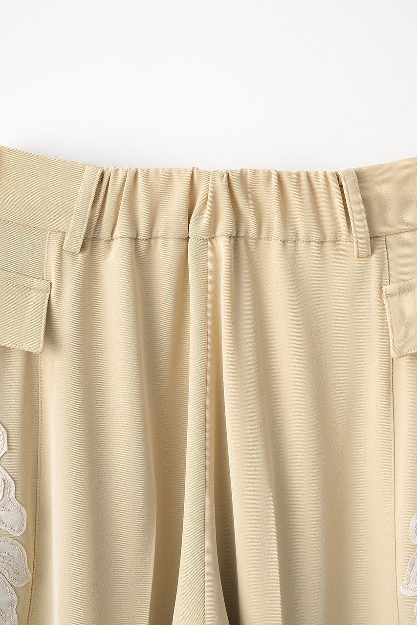 【ミューラル/MURRAL】のPatchwork エンブロイダリー スラックス 人気、トレンドファッション・服の通販 founy(ファニー) 　ファッション　Fashion　レディースファッション　Fashion for Women　パンツ　Pants & Trousers　エレガント 上品　Elegant　エンブロイダリー　Embroidery Design　カーゴパンツ　Cargo Pants, Utility Pants　コレクション　Collection, Seasonal Line　ストレート　Straight, Straight Cut　スラックス　Slacks, Dress Pants　パッチワーク　Patchwork, Mixed Fabric　モチーフ　Motif, Design Theme　リラックス　Relax, Relaxed Fit　A/W・秋冬　Autumn/Winter　2025年　2025　2025-2026秋冬・A/W　Autumn/Winter 2025–26 AW25–26　other-6|ID: prp329100004638325 ipo3291000000035723529