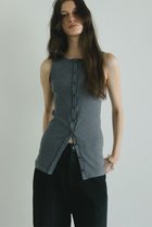 【エトレトウキョウ/ETRE TOKYO】の【8/15 10:00販売開始】フロントオープンタンクトップ 人気、トレンドファッション・服の通販 founy(ファニー) ファッション Fashion レディースファッション Fashion for Women トップス・カットソー Cut & Sew Tops キャミソール&ノースリーブ Camisoles & Sleeveless Tops シャツ・ブラウス・オフィスカジュアル Elegant Blouses & Button-Ups ロングTシャツ・Tシャツ Longline T-Shirts & Tees カットソー・ベーシックTシャツ Cut-and-Sewn Tops / Stretch Tees & Basics インナー Innerwear キャミソール Camisole, Spaghetti Strap Top ジャケット Jacket, Outerwear スリット Slit, Slit Detail タンク Tank Top, Sleeveless Top フィット Fit, Slim Fit フロント Front, Front Design A/W・秋冬 Autumn/Winter 2025年 2025 2025-2026秋冬・A/W Autumn/Winter 2025–26 AW25–26 thumbnail グレー|ID: prp329100004638335 ipo3291000000033428955