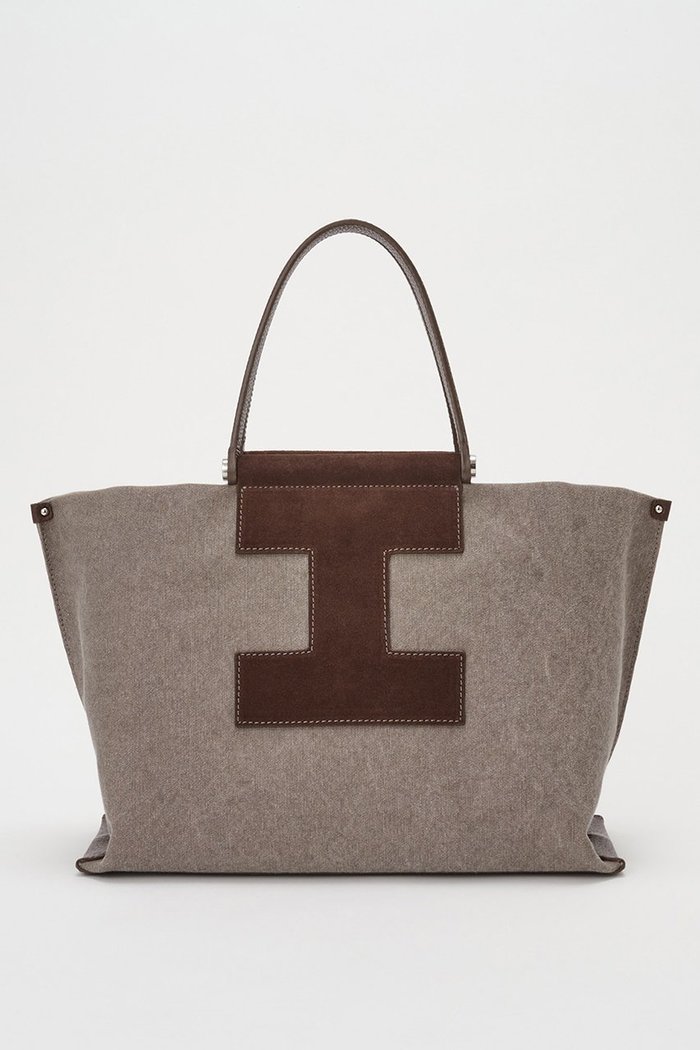 【イアクッチ/IACUCCI】のソルベット M CANVAS/SUEDE インテリア・キッズ・メンズ・レディースファッション・服の通販 founy(ファニー) https://founy.com/ ファッション Fashion レディースファッション Fashion for Women バッグ Bags 2025年 2025 2025-2026秋冬・A/W Autumn/Winter 2025–26 AW25–26 おすすめ Recommended / Our Picks キャンバス Canvas, Canvas Fabric シルバー Silver, Metallic Silver メタル Metal, Metal Parts エレガント 上品 Elegant 人気 Popular, Best Seller 今季 This Season, Current Season ビジネス 仕事 通勤 Business / Work / Commuting 夏 Summer A/W・秋冬 Autumn/Winter |ID: prp329100004639113 ipo3291000000033438783