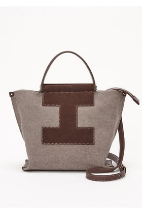 【イアクッチ/IACUCCI】 ソルベット S CANVAS/SUEDE人気、トレンドファッション・服の通販 founy(ファニー) ファッション Fashion レディースファッション Fashion for Women バッグ Bags キャンバス Canvas, Canvas Fabric コンパクト Compact, Small Size 今季 This Season, Current Season シルバー Silver, Metallic Silver 財布 Wallet, Purse 人気 Popular, Best Seller メタル Metal, Metal Parts A/W・秋冬 Autumn/Winter 夏 Summer エレガント 上品 Elegant 2025年 2025 2025-2026秋冬・A/W Autumn/Winter 2025–26 AW25–26 |ID:prp329100004639114