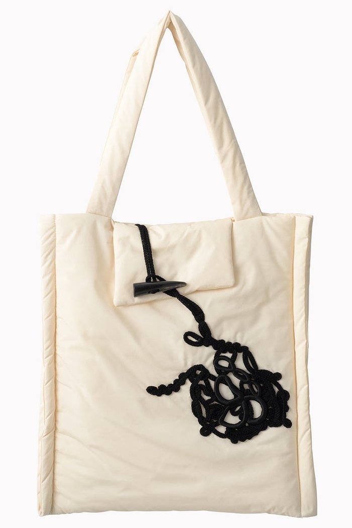 【ミューラル/MURRAL】のTrillium エンブロイダリー バッグ インテリア・キッズ・メンズ・レディースファッション・服の通販 founy(ファニー) https://founy.com/ ファッション Fashion レディースファッション Fashion for Women バッグ Bags 2025年 2025 2025-2026秋冬・A/W Autumn/Winter 2025–26 AW25–26 エレガント 上品 Elegant エンブロイダリー Embroidery Design コレクション Collection, Seasonal Line タフタ Taffeta, Structured Fabric モチーフ Motif, Design Theme A/W・秋冬 Autumn/Winter |ID: prp329100004639118 ipo3291000000036132919