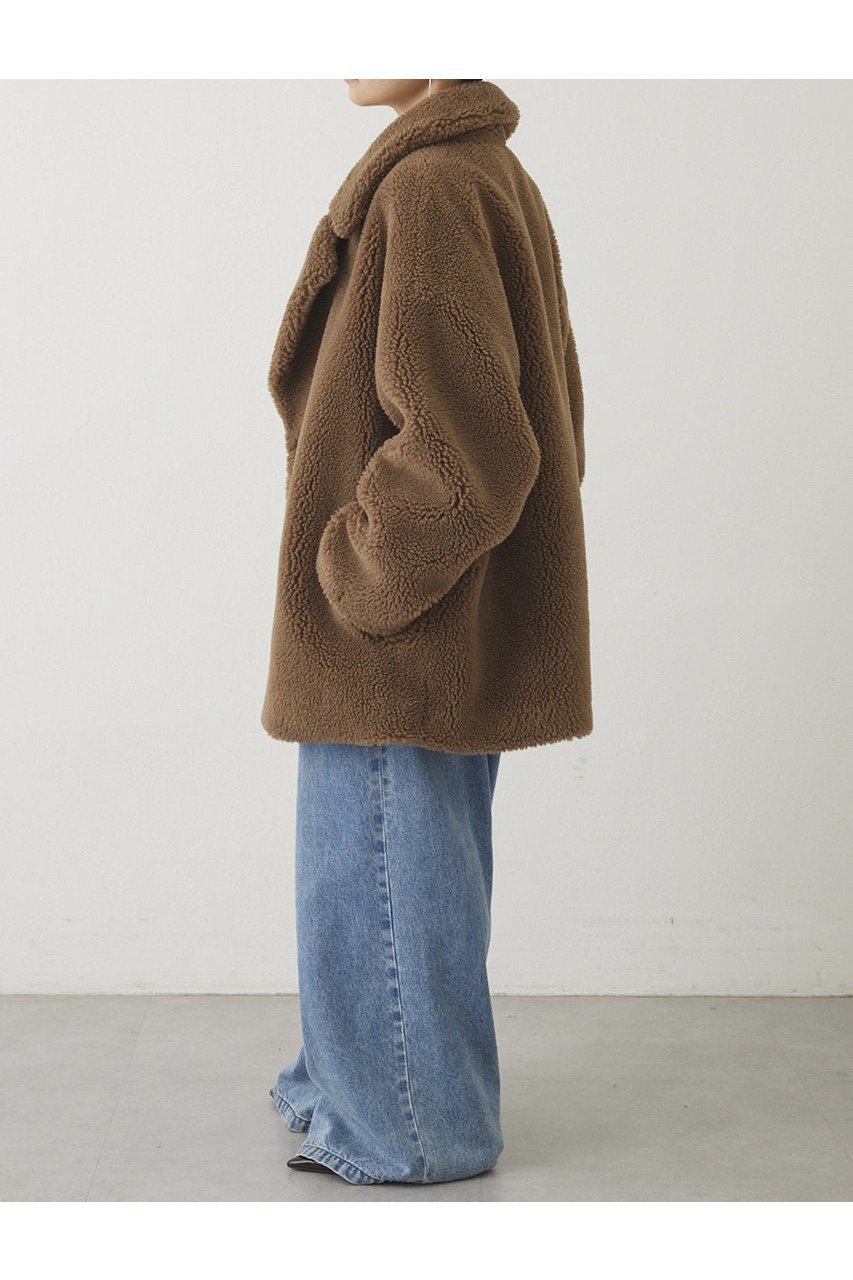 【ウィムガゼット/Whim Gazette】の【THE PAUSE】ボアダブルコート 人気、トレンドファッション・服の通販 founy(ファニー) 　ファッション　Fashion　レディースファッション　Fashion for Women　アウター　Coat / Outerwear Collection　コート・ロングコート・ピーコート　Long Coats, Peacoats & More　2025年　2025　2025-2026秋冬・A/W　Autumn/Winter 2025–26 AW25–26　ショルダー　Shoulder, Shoulder Strap　ショート　Short, Short Length　ダブル　Double, Double-Breasted　ドロップ　Drop Shoulder, Dropped Style　フォルム　Silhouette, Form　ミドル　Middle Length, Mid Height　A/W・秋冬　Autumn/Winter　other-3|ID: prp329100004639159 ipo3291000000033439179