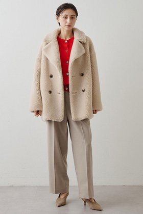 【ウィムガゼット/Whim Gazette】の【THE PAUSE】ボアダブルコート 人気、トレンドファッション・服の通販 founy(ファニー) ファッション Fashion レディースファッション Fashion for Women アウター Coat / Outerwear Collection コート・ロングコート・ピーコート Long Coats, Peacoats & More ショルダー Shoulder, Shoulder Strap ショート Short, Short Length ダブル Double, Double-Breasted ドロップ Drop Shoulder, Dropped Style フォルム Silhouette, Form ミドル Middle Length, Mid Height |ID:prp329100004639159