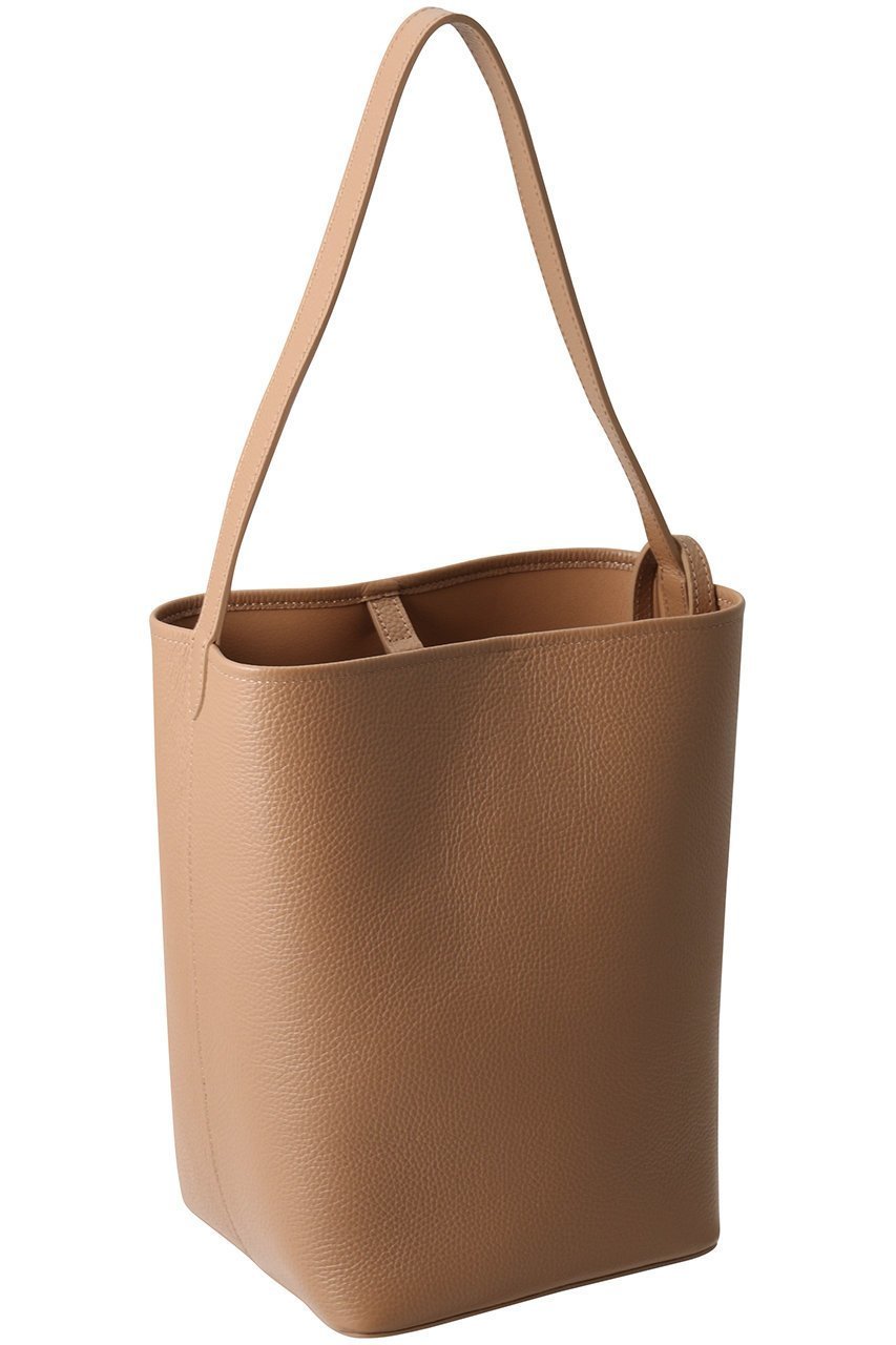 【アナイ/ANAYI】のIシュリンクレザーバケットBAG 人気、トレンドファッション・服の通販 founy(ファニー) 　ファッション　Fashion　レディースファッション　Fashion for Women　バッグ　Bags　2025年　2025　2025-2026秋冬・A/W　Autumn/Winter 2025–26 AW25–26　スクエア　Square, Square Shape　フォルム　Silhouette, Form　ポーチ　Pouch, Small Case　定番　Standard, Basic Item　A/W・秋冬　Autumn/Winter　other-4|ID: prp329100004640072 ipo3291000000033449430