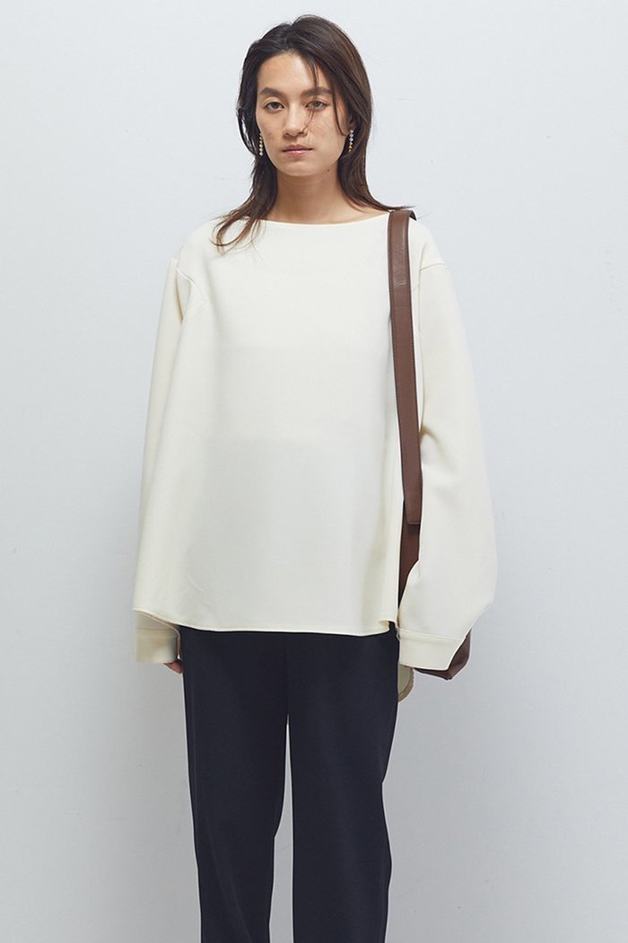 【プルミエ アロンディスモン/1er Arrondissement】の【COGTHEBIGSMOKE】“KATE”クルーネックトップス インテリア・キッズ・メンズ・レディースファッション・服の通販 founy(ファニー) https://founy.com/ ファッション Fashion レディースファッション Fashion for Women トップス・カットソー Cut & Sew Tops シャツ・ブラウス・オフィスカジュアル Elegant Blouses & Button-Ups ロングTシャツ・Tシャツ Longline T-Shirts & Tees カットソー・ベーシックTシャツ Cut-and-Sewn Tops / Stretch Tees & Basics カフス Cuff Design コレクション Collection, Seasonal Line ショルダー Shoulder, Shoulder Strap シンプル Simple, Minimal スリーブ Sleeve, Long Sleeve / Short Sleeve トレンド Trend, Trending Now パターン Pattern, Design Print フォルム Silhouette, Form リアル Real, Realistic ロング Long, Long-Length ロンドン London Style, British Inspired |ID: prp329100004640116 ipo3291000000036013278