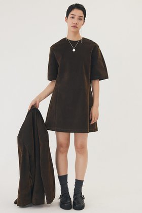 【ウィムガゼット/Whim Gazette】 【THE PAUSE】フロッキーデニムミニワンピース人気、トレンドファッション・服の通販 founy(ファニー) ファッション Fashion レディースファッション Fashion for Women ワンピース Dresses チュニック Tunic Tops & Dresses 2025年 2025 2025-2026秋冬・A/W Autumn/Winter 2025–26 AW25–26 おすすめ Recommended / Our Picks インナー Innerwear クール Cool, Chic シェイプ Shape, Slim Fit チュニック Tunic, Long Top デニム Denim, Jeans Material ビンテージ Vintage, Retro Style A/W・秋冬 Autumn/Winter |ID:prp329100004640126