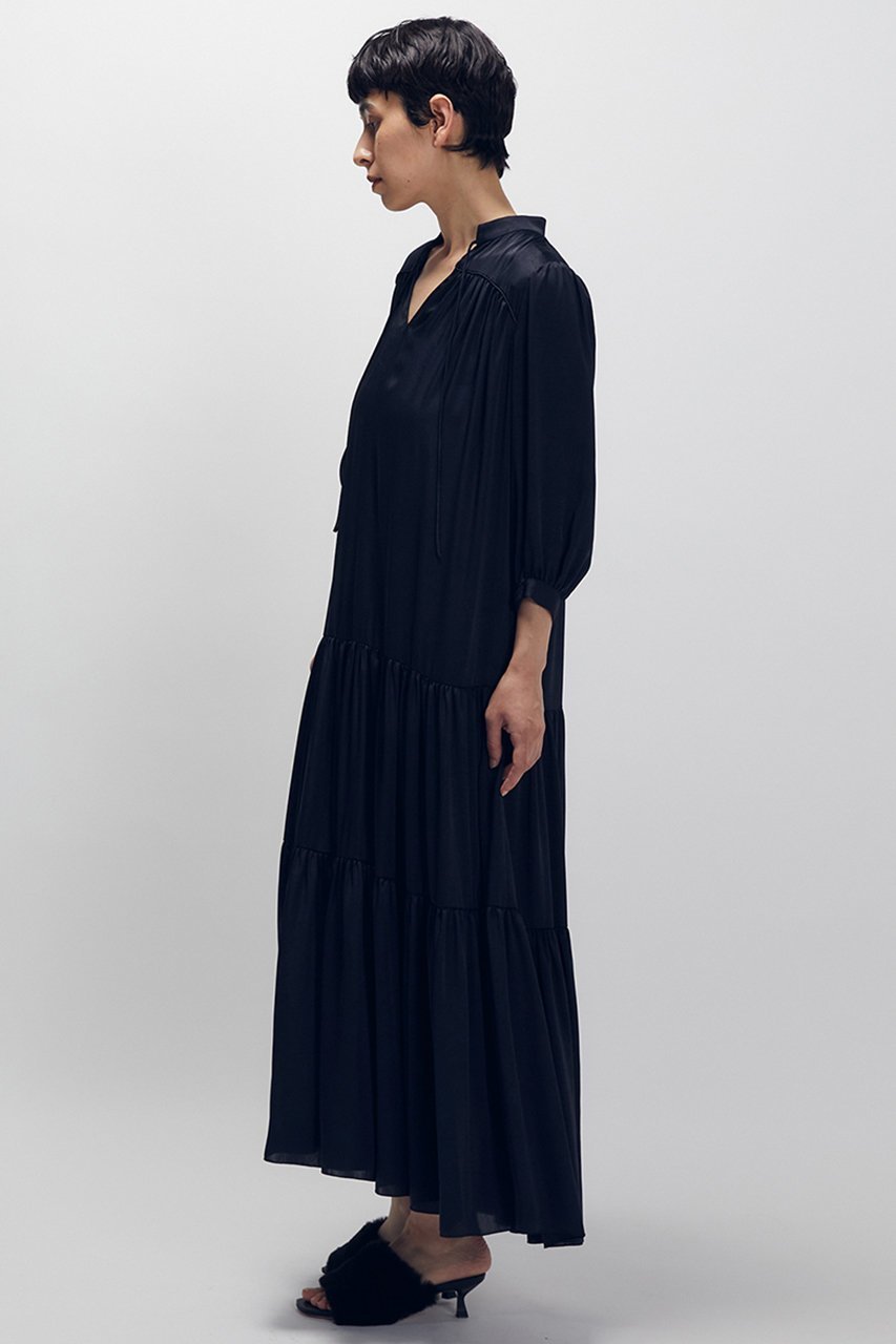 【プルミエ アロンディスモン/1er Arrondissement】のサテンティアードワンピース 人気、トレンドファッション・服の通販 founy(ファニー) 　ファッション　Fashion　レディースファッション　Fashion for Women　ワンピース　Dresses　チュニック　Tunic Tops & Dresses　2025年　2025　2025-2026秋冬・A/W　Autumn/Winter 2025–26 AW25–26　ギャザー　Gathered, Ruffled　サテン　Satin, Glossy Fabric　チュニック　Tunic, Long Top　ティアードワンピース　Tiered Dress, Flared Dress　ドレープ　Drape, Draping Fabric　フェミニン　Feminine, Girly　リラックス　Relax, Relaxed Fit　ロング　Long, Long-Length　エレガント 上品　Elegant　秋　Autumn　A/W・秋冬　Autumn/Winter　other-4|ID: prp329100004640136 ipo3291000000033449955