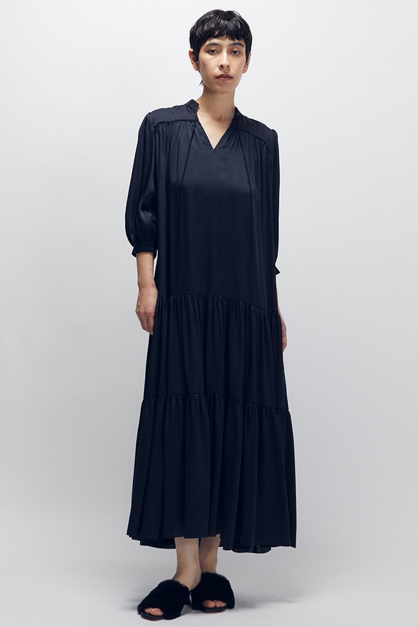 【プルミエ アロンディスモン/1er Arrondissement】のサテンティアードワンピース インテリア・キッズ・メンズ・レディースファッション・服の通販 founy(ファニー) 　ファッション　Fashion　レディースファッション　Fashion for Women　ワンピース　Dresses　チュニック　Tunic Tops & Dresses　ギャザー　Gathered, Ruffled　サテン　Satin, Glossy Fabric　チュニック　Tunic, Long Top　ティアードワンピース　Tiered Dress, Flared Dress　ドレープ　Drape, Draping Fabric　フェミニン　Feminine, Girly　リラックス　Relax, Relaxed Fit　ロング　Long, Long-Length　エレガント 上品　Elegant　秋　Autumn　ネイビー|ID: prp329100004640136 ipo3291000000035798160