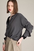 【ブリル/BRILL】のスタンドカラートリアセシャツ 人気、トレンドファッション・服の通販 founy(ファニー) ファッション Fashion レディースファッション Fashion for Women トップス・カットソー Cut & Sew Tops シャツ・ブラウス・オフィスカジュアル Elegant Blouses & Button-Ups 2025年 2025 2025-2026秋冬・A/W Autumn/Winter 2025–26 AW25–26 サテン Satin, Glossy Fabric スリット Slit, Slit Detail スリーブ Sleeve, Long Sleeve / Short Sleeve ロング Long, Long-Length A/W・秋冬 Autumn/Winter thumbnail チャコールグレー|ID: prp329100004640146 ipo3291000000033450010