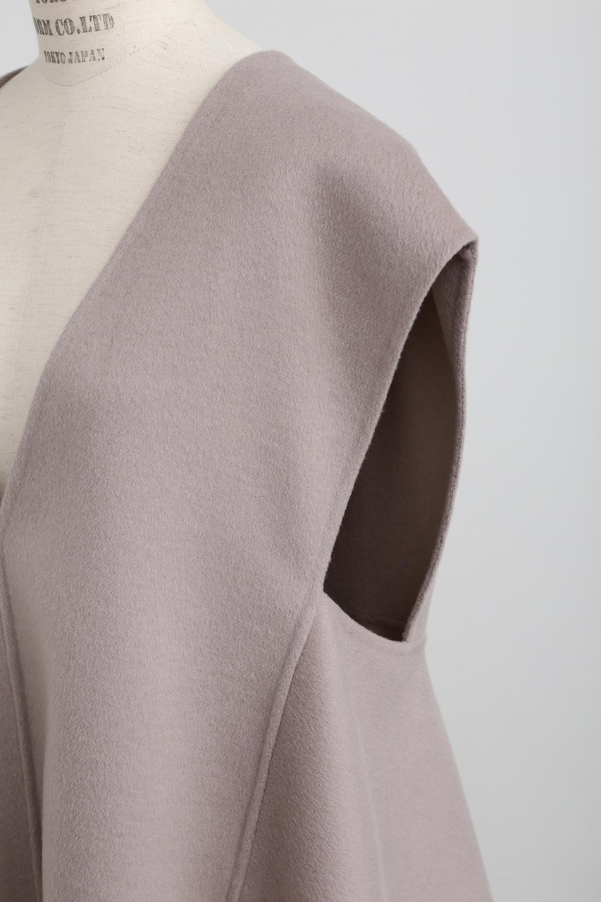 【ヒューエルミュージアム/hueLe Museum】の【STUMBLY】Back Peplum Gilet BL 人気、トレンドファッション・服の通販 founy(ファニー) ファッション Fashion レディースファッション Fashion for Women アウター Coat / Outerwear Collection トップス・カットソー Cut & Sew Tops キャミソール&ノースリーブ Camisoles & Sleeveless Tops シャツ・ブラウス・オフィスカジュアル Elegant Blouses & Button-Ups ベスト&ジレ / 重ね着スタイル Vests & Gilets シンプル Simple, Minimal ダブル Double, Double-Breasted ノースリーブ Sleeveless, No-Sleeve フェイス Face, Facial Design フロント Front, Front Design ペプラム Peplum, Flared Hem 定番 Standard, Basic Item other-8|ID: prp329100004640155 ipo3291000000035798243