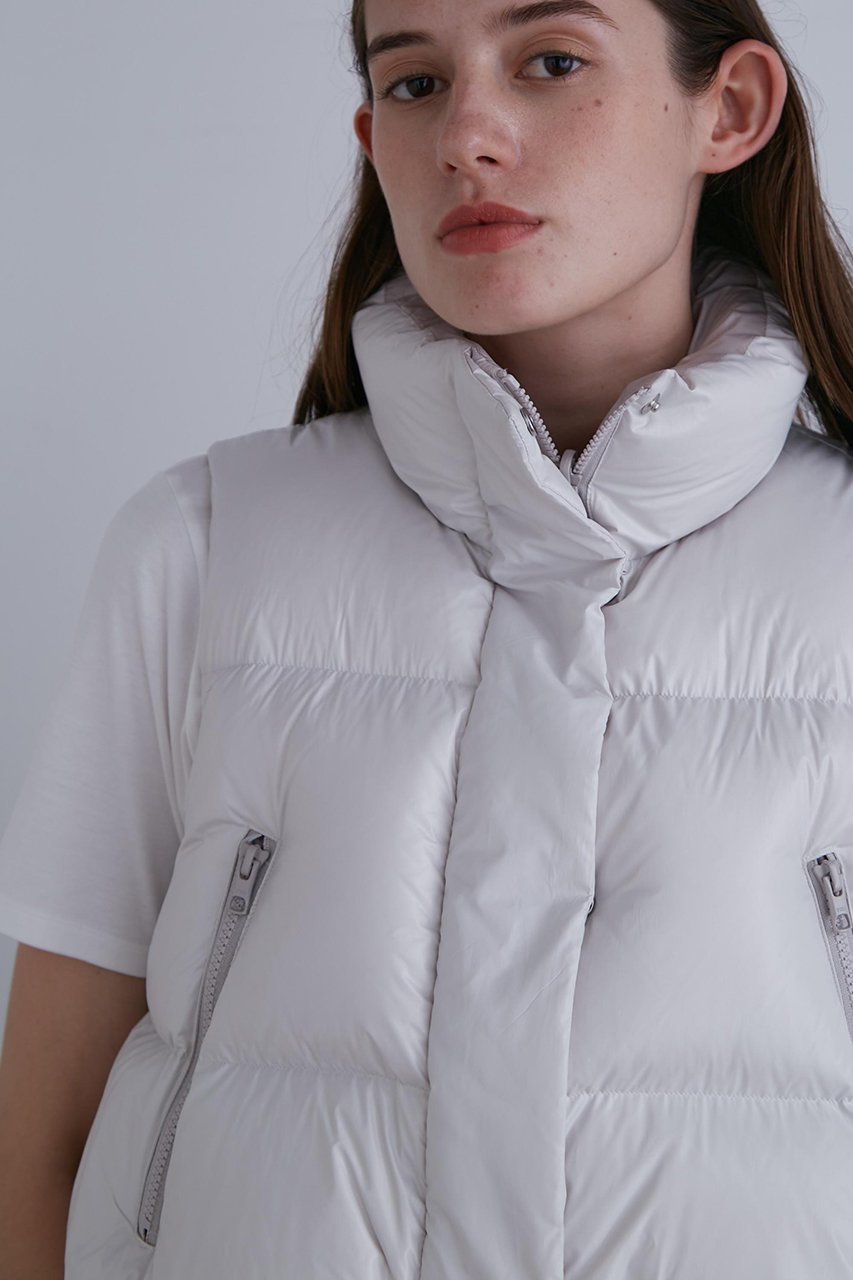 【ル フィル/LE PHIL】のリバーシブルボリュームダウンベスト 人気、トレンドファッション・服の通販 founy(ファニー) 　ファッション　Fashion　レディースファッション　Fashion for Women　アウター　Coat / Outerwear Collection　レディースジャケット・軽アウター　Jackets　2025年　2025　2025-2026秋冬・A/W　Autumn/Winter 2025–26 AW25–26　アクセサリー　Fashion Accessories　ショート　Short, Short Length　ジャケット　Jacket, Outerwear　ダウン　Down, Puffer　ベスト　Vest, Waistcoat　リバーシブル　Reversible, Two-Sided　A/W・秋冬　Autumn/Winter　other-5|ID: prp329100004640171 ipo3291000000033450250