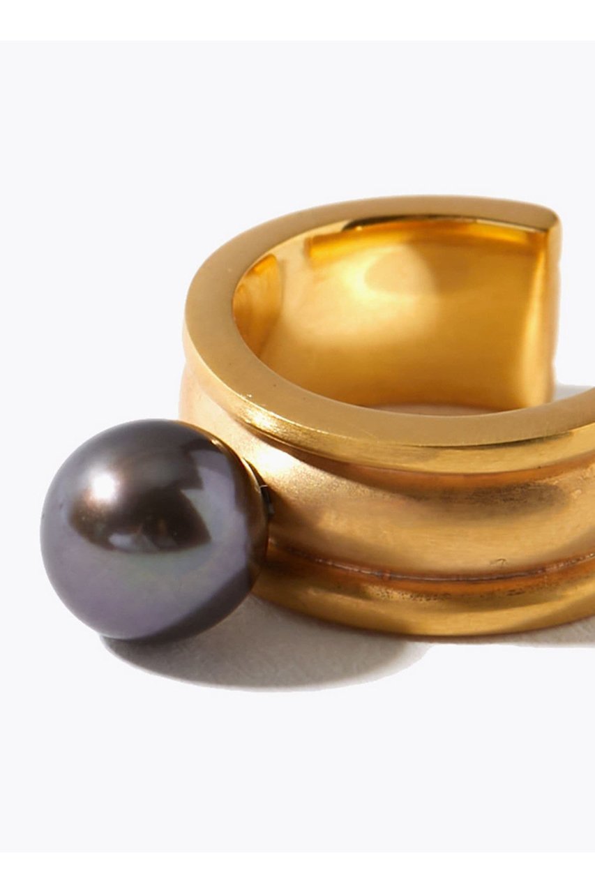 【アルティーダ ウード/ARTIDA OUD】の【8/21 0:00販売開始】ancient グレーパール イヤーカフ(片耳用) 人気、トレンドファッション・服の通販 founy(ファニー) 　ファッション　Fashion　レディースファッション　Fashion for Women　ジュエリー　Jewelry　ファッションリング　Fashion Rings　イヤリング・フープ・ドロップタイプ　Hoop, Drop & Clip Earrings　イヤリング　Earrings　イヤーカフ　Ear Cuffs　エレガント 上品　Elegant　片耳　One-Ear, Single Earring　パール　Pearl, Pearl Accent　A/W・秋冬　Autumn/Winter　2025年　2025　2025-2026秋冬・A/W　Autumn/Winter 2025–26 AW25–26　other-6|ID: prp329100004640910 ipo3291000000033462490