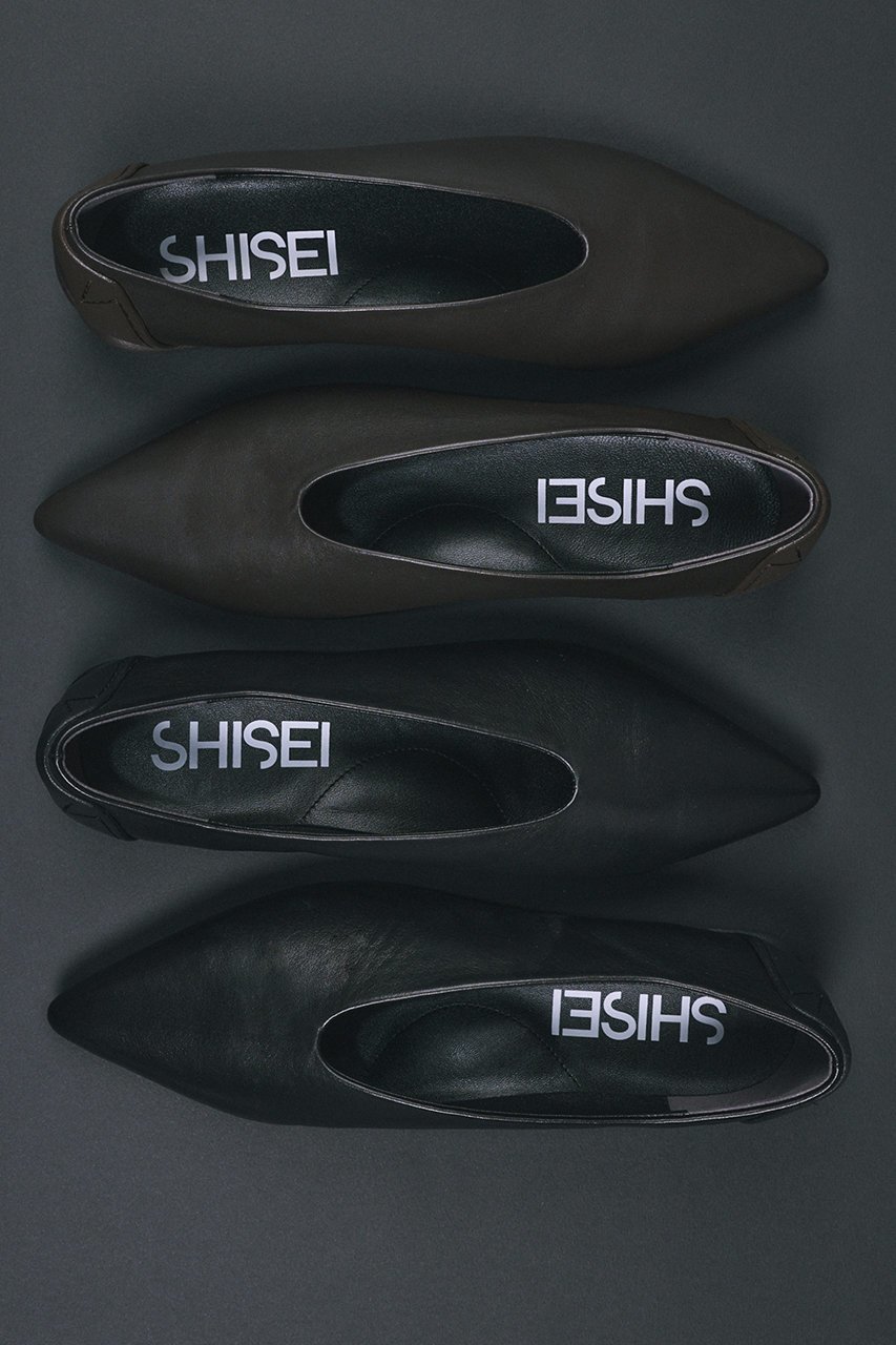 【シセイ/SHISEI】のPOINTED SLIT PUMPS(レイン対応) 人気、トレンドファッション・服の通販 founy(ファニー) 　ファッション　Fashion　レディースファッション　Fashion for Women　2025年　2025　2025-2026秋冬・A/W　Autumn/Winter 2025–26 AW25–26　シューズ　Shoes, Footwear　スタイリッシュ　Stylish, Fashionable　スリット　Slit, Slit Detail　フォルム　Silhouette, Form　フラット　Flat, Flat Shoes　レイン　Rain, Rainproof　A/W・秋冬　Autumn/Winter　other-7|ID: prp329100004640927 ipo3291000000033462641