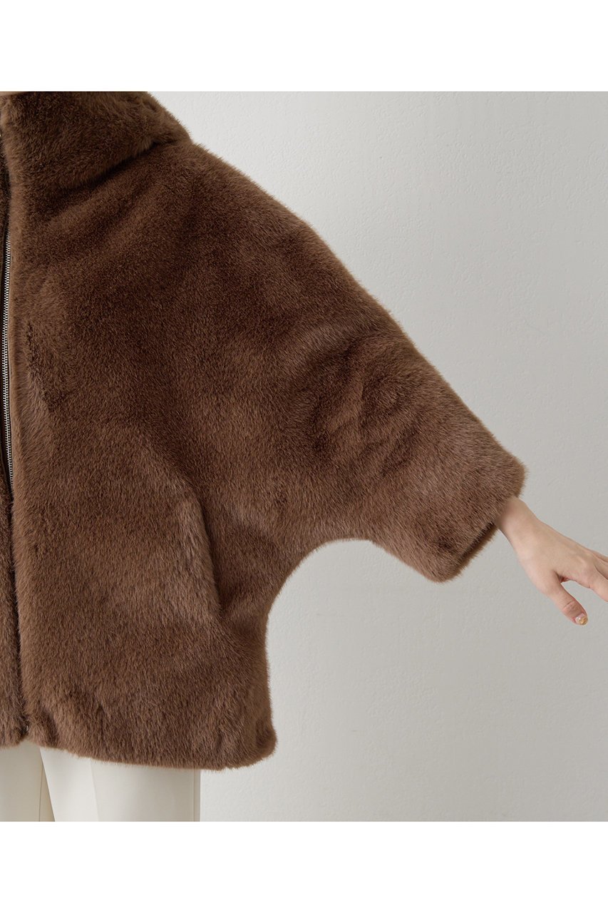 【ウィムガゼット/Whim Gazette】の【THE PAUSE】フェイクファードルマンコート 人気、トレンドファッション・服の通販 founy(ファニー) 　ファッション　Fashion　レディースファッション　Fashion for Women　アウター　Coat / Outerwear Collection　コート・ロングコート・ピーコート　Long Coats, Peacoats & More　おすすめ　Recommended / Our Picks　インナー　Innerwear　ショート　Short, Short Length　バランス　Balance, Style Balance　フェイクファー　Faux Fur, Imitation Fur　ブレスレット　Bracelet, Wristband　ボンディング　Bonding, Bonded Fabric　ラグジュアリー　Luxury, Elegant　other-7|ID: prp329100004640936 ipo3291000000035504722