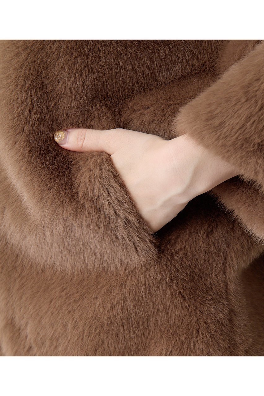 【ウィムガゼット/Whim Gazette】の【THE PAUSE】フェイクファードルマンコート 人気、トレンドファッション・服の通販 founy(ファニー) 　ファッション　Fashion　レディースファッション　Fashion for Women　アウター　Coat / Outerwear Collection　コート・ロングコート・ピーコート　Long Coats, Peacoats & More　おすすめ　Recommended / Our Picks　インナー　Innerwear　ショート　Short, Short Length　バランス　Balance, Style Balance　フェイクファー　Faux Fur, Imitation Fur　ブレスレット　Bracelet, Wristband　ボンディング　Bonding, Bonded Fabric　ラグジュアリー　Luxury, Elegant　other-8|ID: prp329100004640936 ipo3291000000035504723