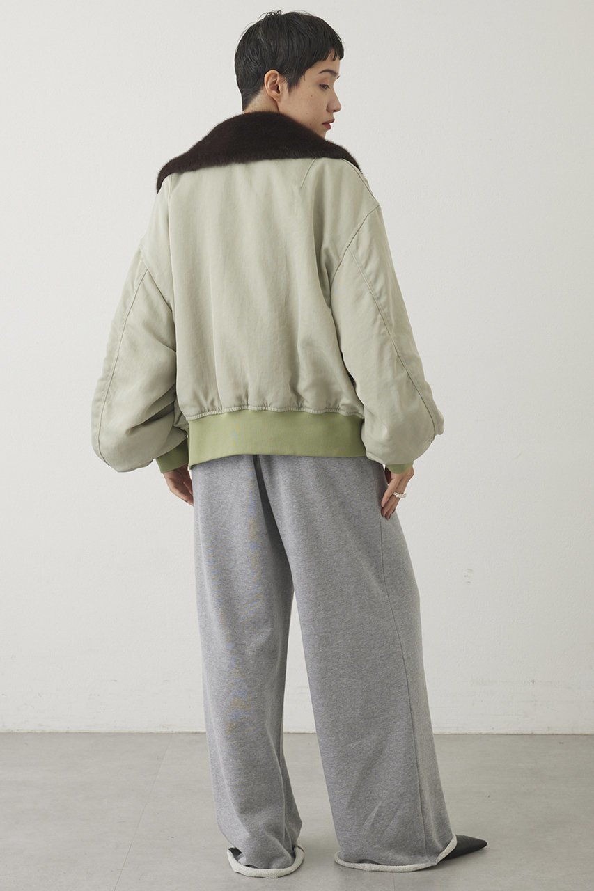 【ウィムガゼット/Whim Gazette】の【THE PAUSE】ファーカラーMA-1 人気、トレンドファッション・服の通販 founy(ファニー) 　ファッション　Fashion　レディースファッション　Fashion for Women　アウター　Coat / Outerwear Collection　レディースジャケット・軽アウター　Jackets　ブルゾンジャケット・スポーティアウター　Blouson Jackets　MA-1ジャケット　MA-1 Bomber Jackets / Flight Jackets　2025年　2025　2025-2026秋冬・A/W　Autumn/Winter 2025–26 AW25–26　おすすめ　Recommended / Our Picks　ギャザー　Gathered, Ruffled　ジャケット　Jacket, Outerwear　スタンド　Stand Collar, Upright Stand　バランス　Balance, Style Balance　フェイクファー　Faux Fur, Imitation Fur　フェミニン　Feminine, Girly　ブルゾン　Blouson, Bomber Jacket　A/W・秋冬　Autumn/Winter　防寒　Cold Protection, Winter-Ready　other-4|ID: prp329100004640937 ipo3291000000033462765