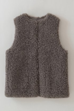 【ハー/HER.】 【8/21 12:00販売開始】フェイクファーベスト人気、トレンドファッション・服の通販 founy(ファニー) ファッション Fashion レディースファッション Fashion for Women アウター Coat / Outerwear Collection レディースジャケット・軽アウター Jackets 2025年 2025 2025-2026秋冬・A/W Autumn/Winter 2025–26 AW25–26 カットソー Cut and Sewn Top シンプル Simple, Minimal ジャケット Jacket, Outerwear ベスト Vest, Waistcoat 秋 Autumn A/W・秋冬 Autumn/Winter |ID:prp329100004641624