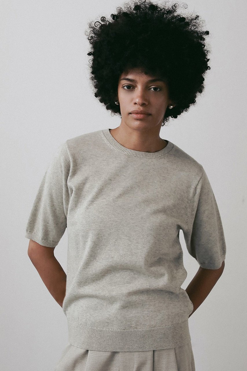 【ハー/HER.】の【8/21 12:00販売開始】ハーフスリーブニットプルオーバー 人気、トレンドファッション・服の通販 founy(ファニー) 　ファッション　Fashion　レディースファッション　Fashion for Women　トップス・カットソー　Cut & Sew Tops　ニット　Knit Tops & Sweaters　カジュアルプルオーバー・ニットトップス　Pullovers & Knit Tops / Casual Pullovers　2025年　2025　2025-2026秋冬・A/W　Autumn/Winter 2025–26 AW25–26　スリーブ　Sleeve, Long Sleeve / Short Sleeve　ハーフ　Half, Half-Length　ボトム　Bottoms, Lower Wear　A/W・秋冬　Autumn/Winter　other-4|ID: prp329100004641626 ipo3291000000033474100