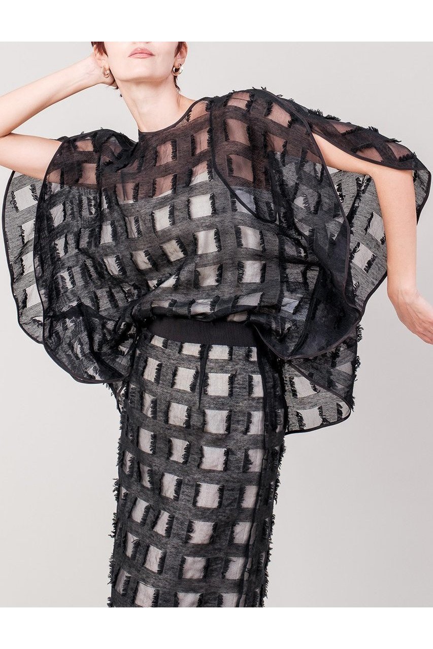 【ドメル/DOMELLE】のシルク ジャカード オーガンジー ブラウス 人気、トレンドファッション・服の通販 founy(ファニー) 　ファッション　Fashion　レディースファッション　Fashion for Women　トップス・カットソー　Cut & Sew Tops　シャツ・ブラウス・オフィスカジュアル　Elegant Blouses & Button-Ups　2025年　2025　2025-2026秋冬・A/W　Autumn/Winter 2025–26 AW25–26　おすすめ　Recommended / Our Picks　インナー　Innerwear　オーガンジー　Organza Fabric　シルク　Silk, 100% Silk　ジャカード／ジャガード　Jacquard, Woven Pattern　スリーブ　Sleeve, Long Sleeve / Short Sleeve　バルーン　Balloon, Balloon Silhouette　パイピング　Piping, Trim Design　ブロック　Block, Solid Block Pattern　ボトム　Bottoms, Lower Wear　ロング　Long, Long-Length　ワイド　Wide, Wide Fit　A/W・秋冬　Autumn/Winter　other-6|ID: prp329100004642553 ipo3291000000033486541