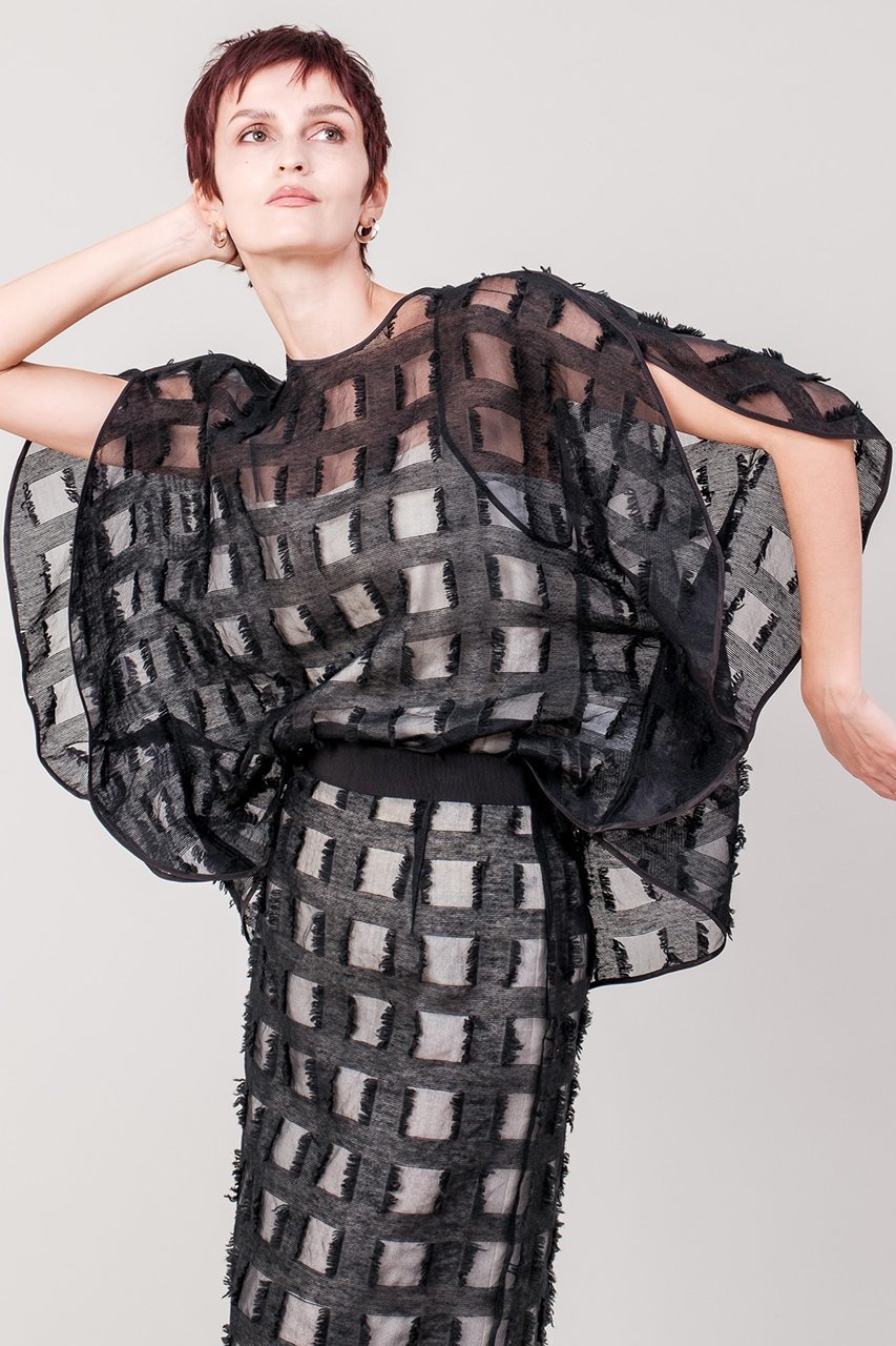 【ドメル/DOMELLE】のシルク ジャカード オーガンジー ブラウス 人気、トレンドファッション・服の通販 founy(ファニー) 　ファッション　Fashion　レディースファッション　Fashion for Women　トップス・カットソー　Cut & Sew Tops　シャツ・ブラウス・オフィスカジュアル　Elegant Blouses & Button-Ups　おすすめ　Recommended / Our Picks　インナー　Innerwear　オーガンジー　Organza Fabric　シルク　Silk, 100% Silk　ジャカード／ジャガード　Jacquard, Woven Pattern　スリーブ　Sleeve, Long Sleeve / Short Sleeve　バルーン　Balloon, Balloon Silhouette　パイピング　Piping, Trim Design　ブロック　Block, Solid Block Pattern　ボトム　Bottoms, Lower Wear　ロング　Long, Long-Length　ワイド　Wide, Wide Fit　other-6|ID: prp329100004642553 ipo3291000000035753486