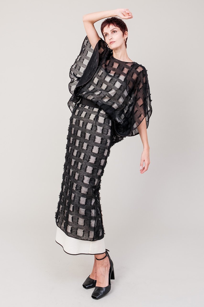 【ドメル/DOMELLE】のシルク ジャカード オーガンジー ブラウス 人気、トレンドファッション・服の通販 founy(ファニー) 　ファッション　Fashion　レディースファッション　Fashion for Women　トップス・カットソー　Cut & Sew Tops　シャツ・ブラウス・オフィスカジュアル　Elegant Blouses & Button-Ups　おすすめ　Recommended / Our Picks　インナー　Innerwear　オーガンジー　Organza Fabric　シルク　Silk, 100% Silk　ジャカード／ジャガード　Jacquard, Woven Pattern　スリーブ　Sleeve, Long Sleeve / Short Sleeve　バルーン　Balloon, Balloon Silhouette　パイピング　Piping, Trim Design　ブロック　Block, Solid Block Pattern　ボトム　Bottoms, Lower Wear　ロング　Long, Long-Length　ワイド　Wide, Wide Fit　other-7|ID: prp329100004642553 ipo3291000000035753487