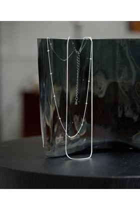 【ウィムガゼット/Whim Gazette】 【THE PAUSE】ダブルチェーンネックレス人気、トレンドファッション・服の通販 founy(ファニー) ファッション Fashion レディースファッション Fashion for Women ジュエリー Jewelry ネックレス Necklaces & Pendants アンティーク Antique-Inspired ヴィンテージ Vintage Style グラデーション Gradient, Ombre ショート Short, Short Length シルバー Silver, Metallic Silver シンプル Simple, Minimal チェーン Chain, Chain Strap ドット Polka Dot, Dot Pattern ネックレス Necklace, Pendant Necklace ワーク Workwear, Utility Style A/W・秋冬 Autumn/Winter おすすめ Recommended / Our Picks 2025年 2025 2025-2026秋冬・A/W Autumn/Winter 2025–26 AW25–26 |ID:prp329100004642580
