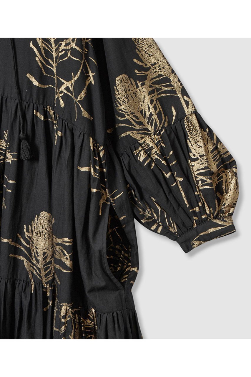 【ハウス オブ ロータス/HOUSE OF LOTUS】のハクプリントティアードワンピース 人気、トレンドファッション・服の通販 founy(ファニー) 　ファッション　Fashion　レディースファッション　Fashion for Women　ワンピース　Dresses　チュニック　Tunic Tops & Dresses　2025年　2025　2025-2026秋冬・A/W　Autumn/Winter 2025–26 AW25–26　インド　Indian Textile　コンパクト　Compact, Small Size　スタンド　Stand Collar, Upright Stand　スリット　Slit, Slit Detail　チュニック　Tunic, Long Top　ティアードワンピース　Tiered Dress, Flared Dress　プリント　Print, Printed Pattern　モチーフ　Motif, Design Theme　ロング　Long, Long-Length　A/W・秋冬　Autumn/Winter　other-4|ID: prp329100004643550 ipo3291000000033497857
