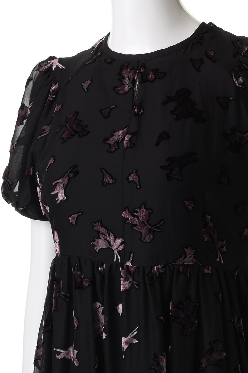 【クラネ/CLANE】のFLOWER OPAL PUFF ONEPIECE/ワンピース 人気、トレンドファッション・服の通販 founy(ファニー) 　ファッション　Fashion　レディースファッション　Fashion for Women　ワンピース　Dresses　チュニック　Tunic Tops & Dresses　2025年　2025　2025-2026秋冬・A/W　Autumn/Winter 2025–26 AW25–26　ギャザー　Gathered, Ruffled　ジュエリー　Jewelry, Accessories　チュニック　Tunic, Long Top　プリント　Print, Printed Pattern　ロング　Long, Long-Length　A/W・秋冬　Autumn/Winter　other-5|ID: prp329100004643560 ipo3291000000033497937