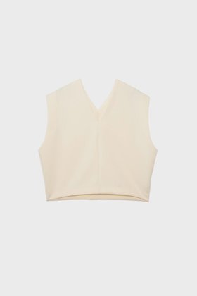 【スタニングルアー/STUNNING LURE】 ノースリーブVトップス人気、トレンドファッション・服の通販 founy(ファニー) ファッション Fashion レディースファッション Fashion for Women トップス・カットソー Cut & Sew Tops キャミソール&ノースリーブ Camisoles & Sleeveless Tops シャツ・ブラウス・オフィスカジュアル Elegant Blouses & Button-Ups 2025年 2025 2025-2026秋冬・A/W Autumn/Winter 2025–26 AW25–26 コンパクト Compact, Small Size ノースリーブ Sleeveless, No-Sleeve バランス Balance, Style Balance ボトム Bottoms, Lower Wear A/W・秋冬 Autumn/Winter |ID:prp329100004643565