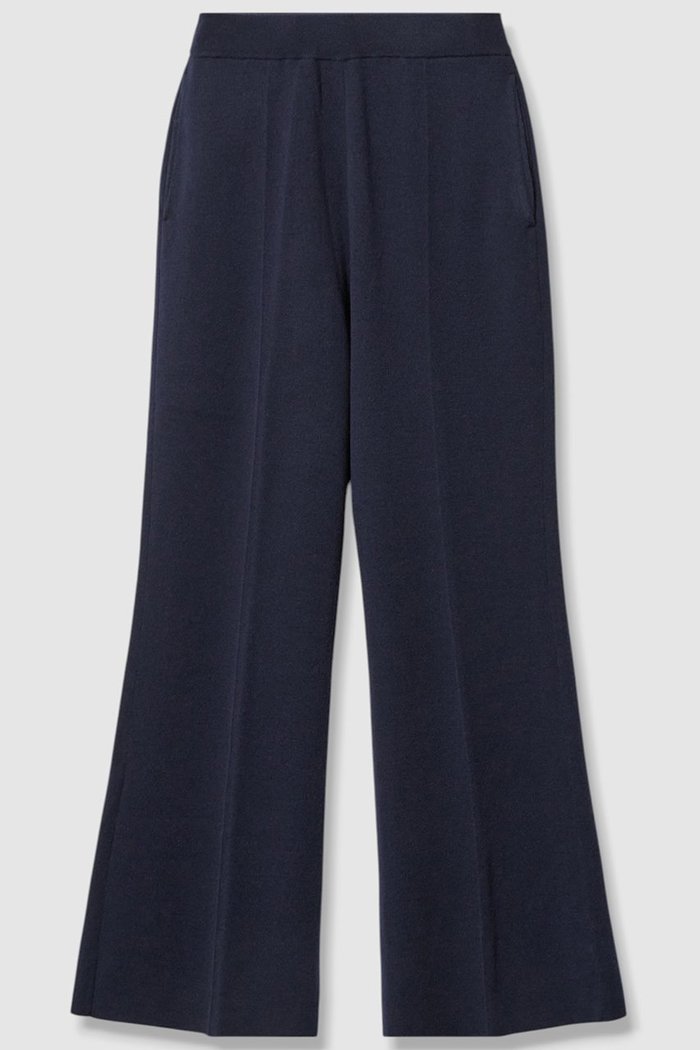 【アナイ/ANAYI】のメリノウールスムースニットパンツ インテリア・キッズ・メンズ・レディースファッション・服の通販 founy(ファニー) https://founy.com/ ファッション Fashion レディースファッション Fashion for Women パンツ Pants & Trousers 2025年 2025 2025-2026秋冬・A/W Autumn/Winter 2025–26 AW25–26 なめらか Smooth, Silky Texture セットアップ Set-Up, Coordinated Outfit ポケット Pocket, Pocket Detail A/W・秋冬 Autumn/Winter |ID: prp329100004643617 ipo3291000000033498381