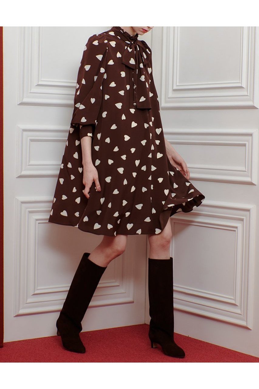 【アルアバイル/allureville】の【LOULOU WILLOUGHBY】デシンハートプリントフラッパーワンピース 人気、トレンドファッション・服の通販 founy(ファニー) 　ファッション　Fashion　レディースファッション　Fashion for Women　ワンピース　Dresses　チュニック　Tunic Tops & Dresses　2025年　2025　2025-2026秋冬・A/W　Autumn/Winter 2025–26 AW25–26　チュニック　Tunic, Long Top　フェミニン　Feminine, Girly　フリル　Frill, Ruffle　プリント　Print, Printed Pattern　リボン　Ribbon, Bow　A/W・秋冬　Autumn/Winter　other-4|ID: prp329100004644407 ipo3291000000033510231