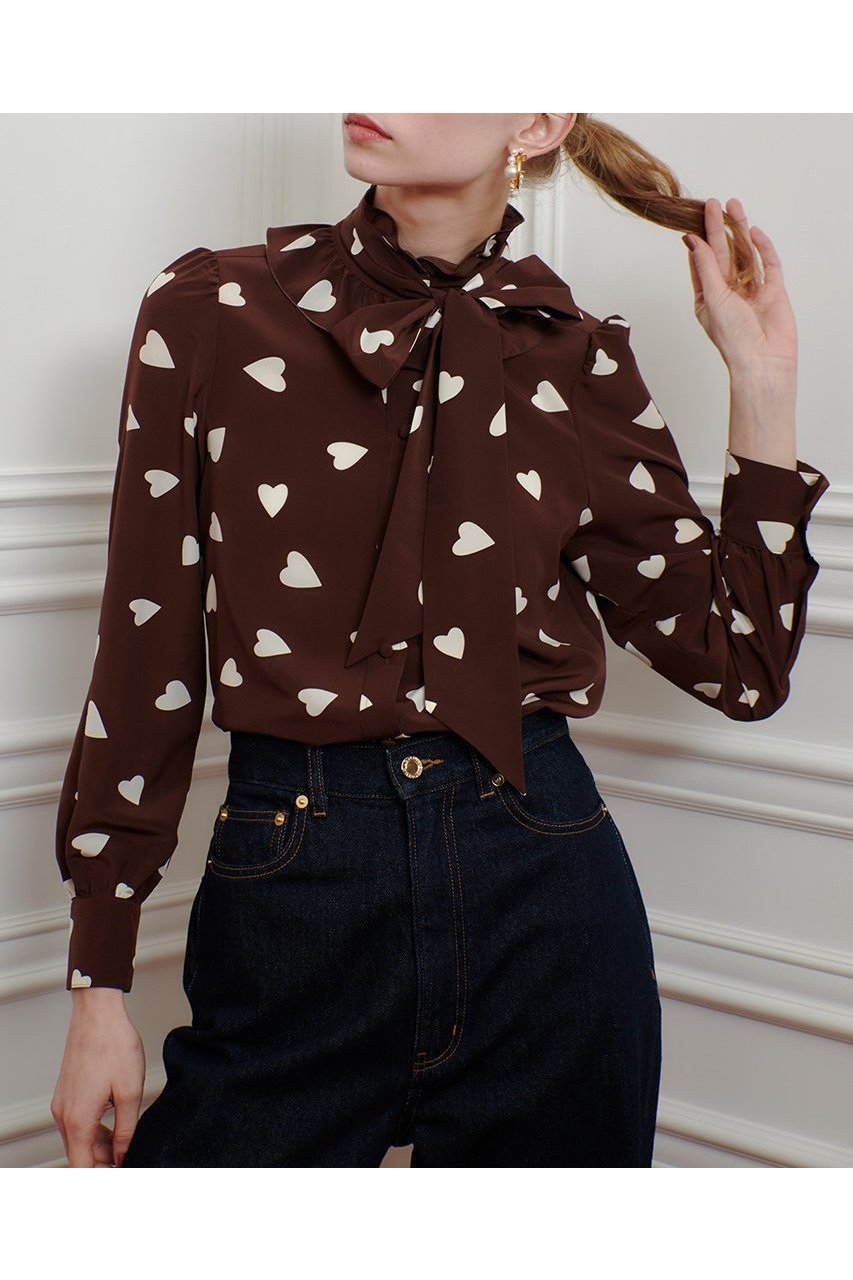 【アルアバイル/allureville】の【LOULOU WILLOUGHBY】デシンハートプリントボウタイブラウス 人気、トレンドファッション・服の通販 founy(ファニー) 　ファッション　Fashion　レディースファッション　Fashion for Women　トップス・カットソー　Cut & Sew Tops　シャツ・ブラウス・オフィスカジュアル　Elegant Blouses & Button-Ups　2025年　2025　2025-2026秋冬・A/W　Autumn/Winter 2025–26 AW25–26　スリーブ　Sleeve, Long Sleeve / Short Sleeve　ロング　Long, Long-Length　エレガント 上品　Elegant　定番　Standard, Basic Item　A/W・秋冬　Autumn/Winter　other-4|ID: prp329100004644417 ipo3291000000033510304