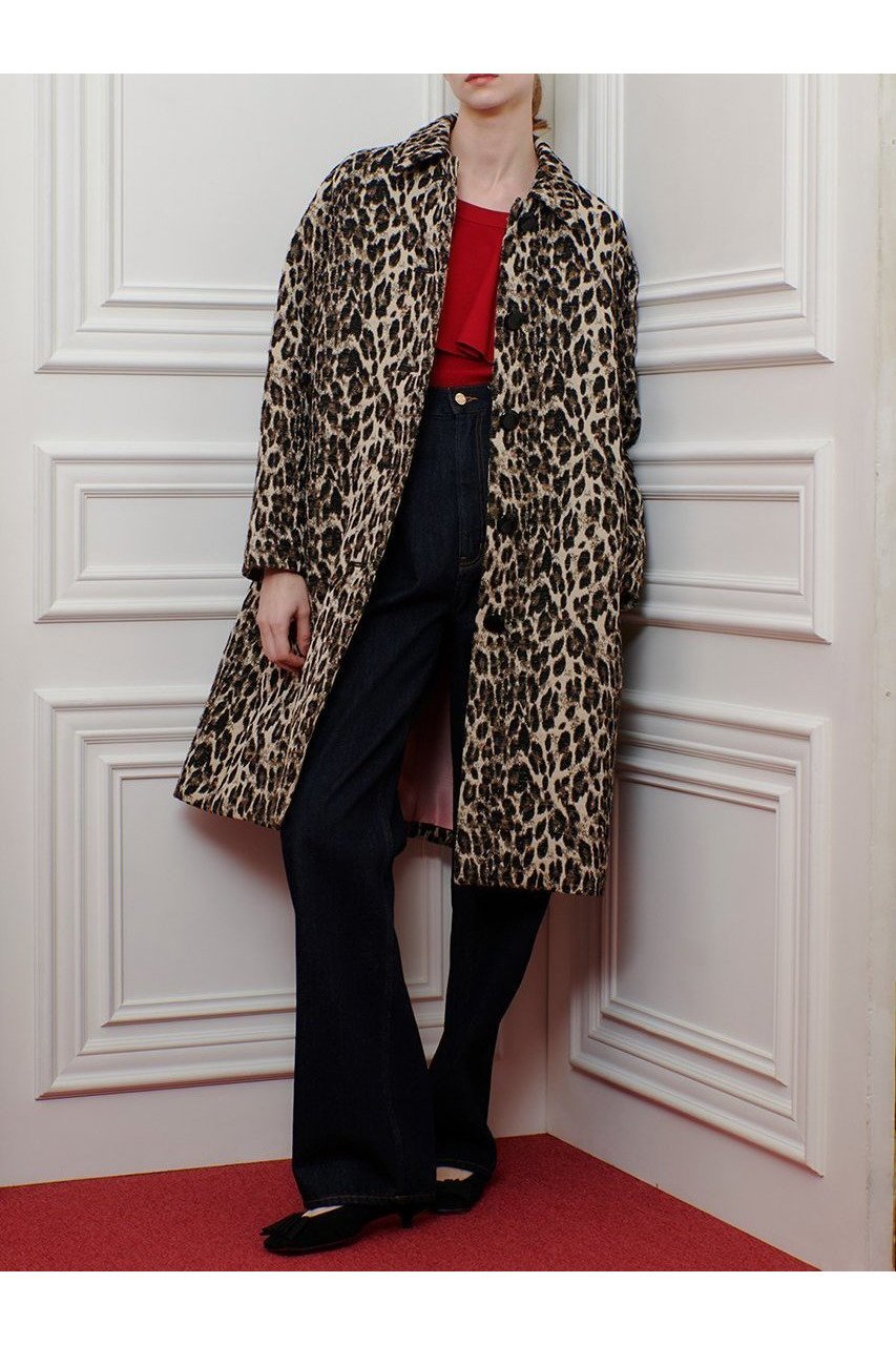【アルアバイル/allureville】の【LOULOU WILLOUGHBY】ARGENTIレオパードジャガードコート 人気、トレンドファッション・服の通販 founy(ファニー) 　ファッション　Fashion　レディースファッション　Fashion for Women　アウター　Coat / Outerwear Collection　コート・ロングコート・ピーコート　Long Coats, Peacoats & More　2025年　2025　2025-2026秋冬・A/W　Autumn/Winter 2025–26 AW25–26　イタリア　Italy　クラシック　Classic, Timeless Style　ジャカード／ジャガード　Jacquard, Woven Pattern　パターン　Pattern, Design Print　ヒョウ　Leopard, Animal Print　ロング　Long, Long-Length　エレガント 上品　Elegant　A/W・秋冬　Autumn/Winter　other-8|ID: prp329100004644444 ipo3291000000033510519
