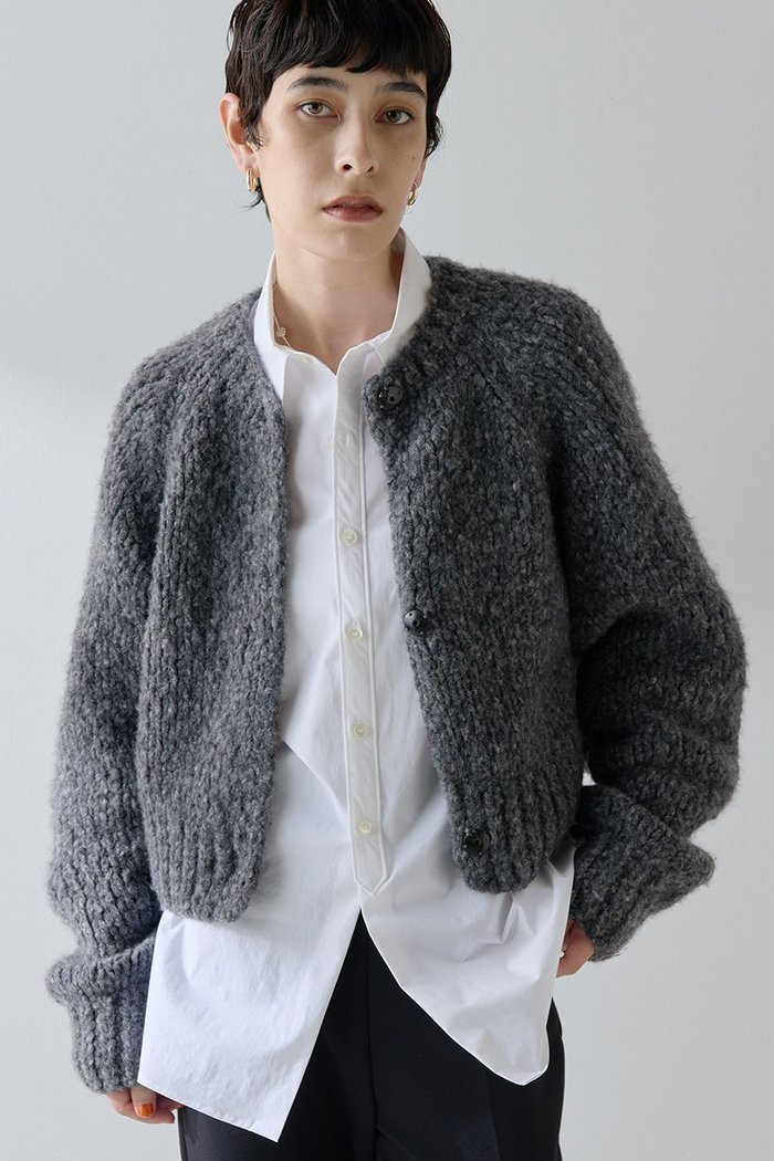 【ウィムガゼット/Whim Gazette】のハンドニットカーディガン インテリア・キッズ・メンズ・レディースファッション・服の通販 founy(ファニー) https://founy.com/ ファッション Fashion レディースファッション Fashion for Women トップス・カットソー Cut & Sew Tops ニット Knit Tops & Sweaters カーディガン・羽織り Layered Style Cardigans 2025年 2025 2025-2026秋冬・A/W Autumn/Winter 2025–26 AW25–26 イエロー Yellow イタリア Italy カーディガン Cardigan, Knitwear ハンド Hand, Handmade |ID: prp329100004644472 ipo3291000000035966724